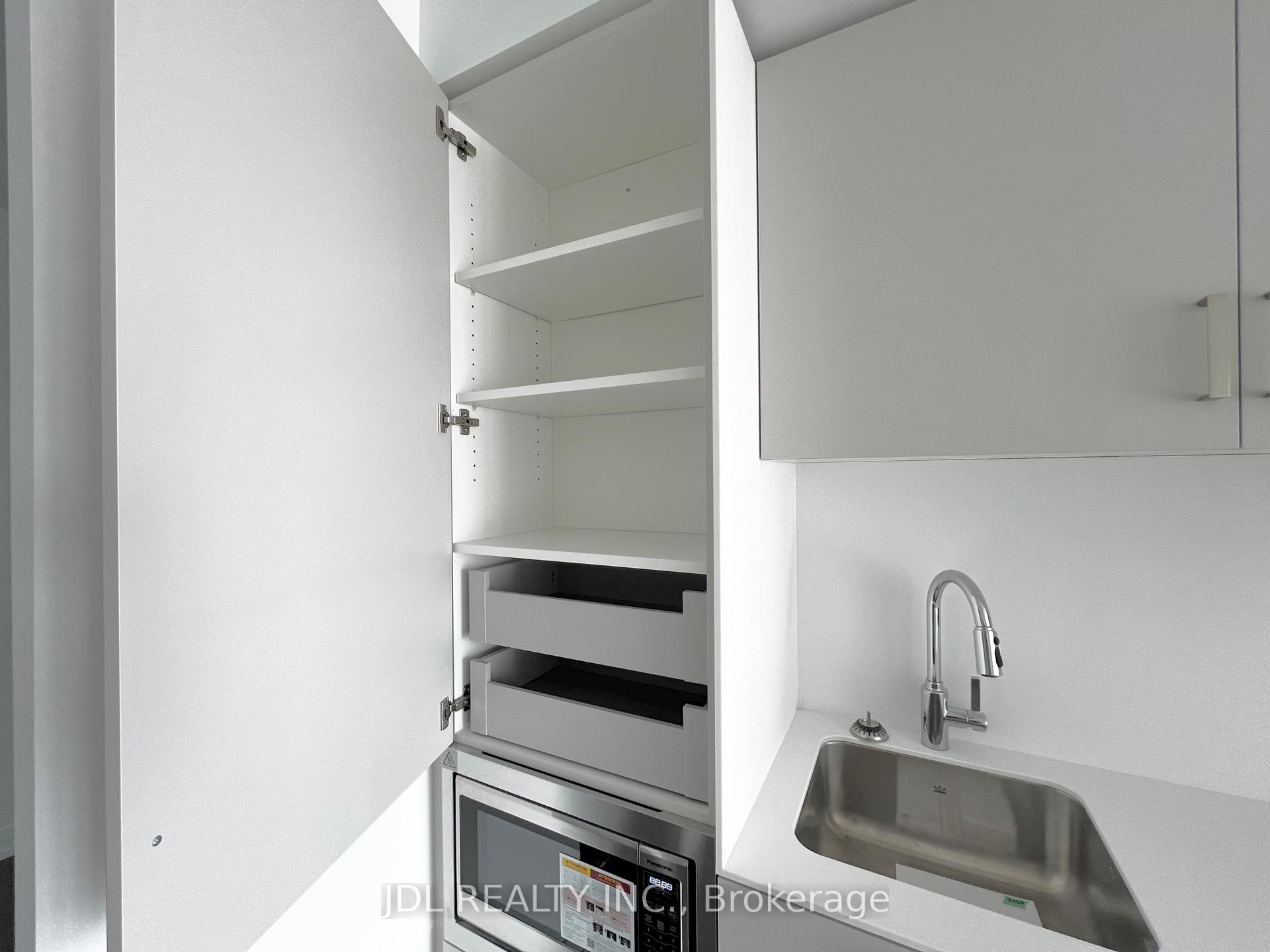 Photo 8 of Unit 3207, 88 Queen Street E, Toronto, Church-Yonge Corridor — HOMEH