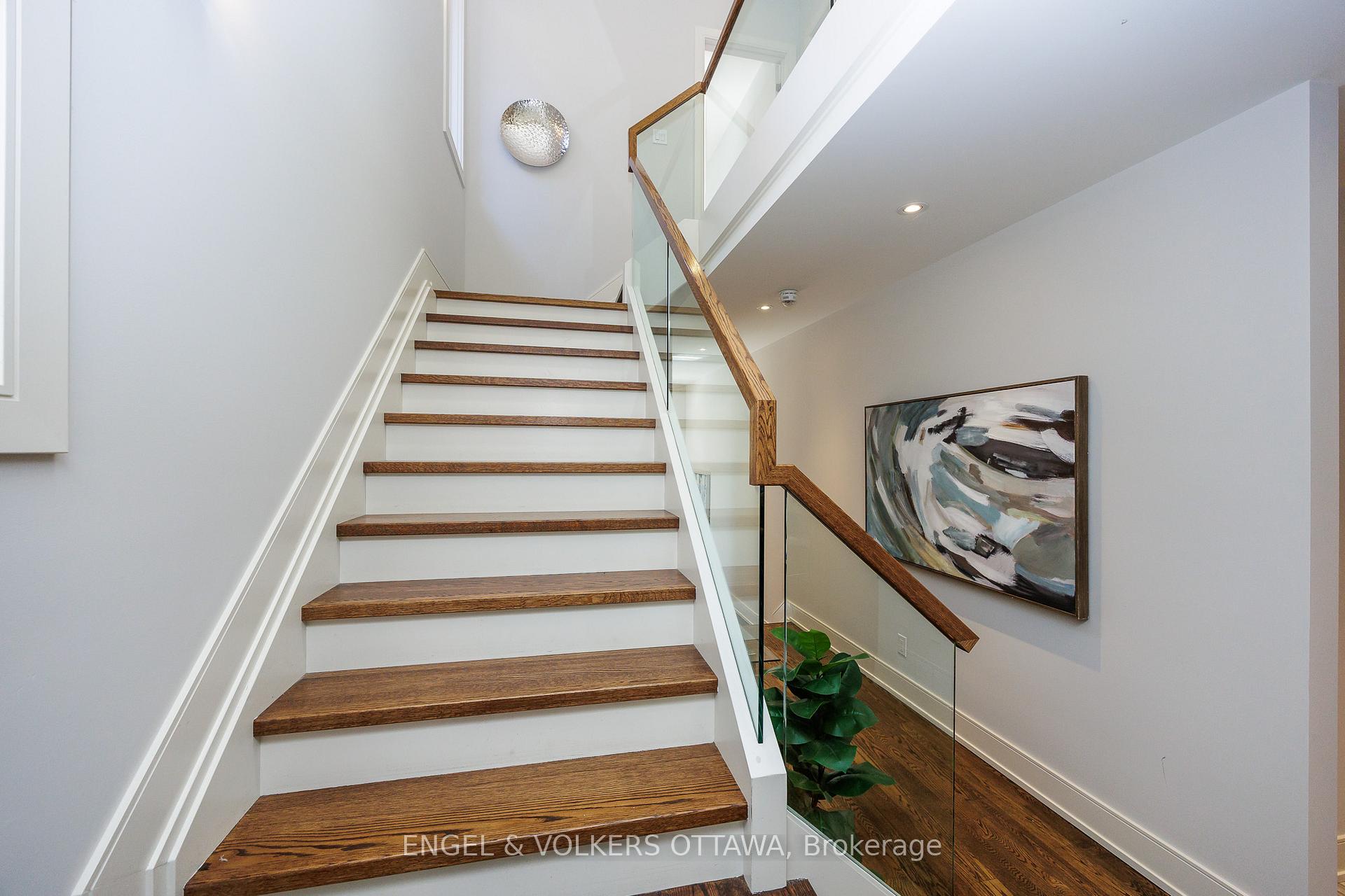 Photo 21 of 35 Newton Street, Ottawa, Glebe — HOMEH