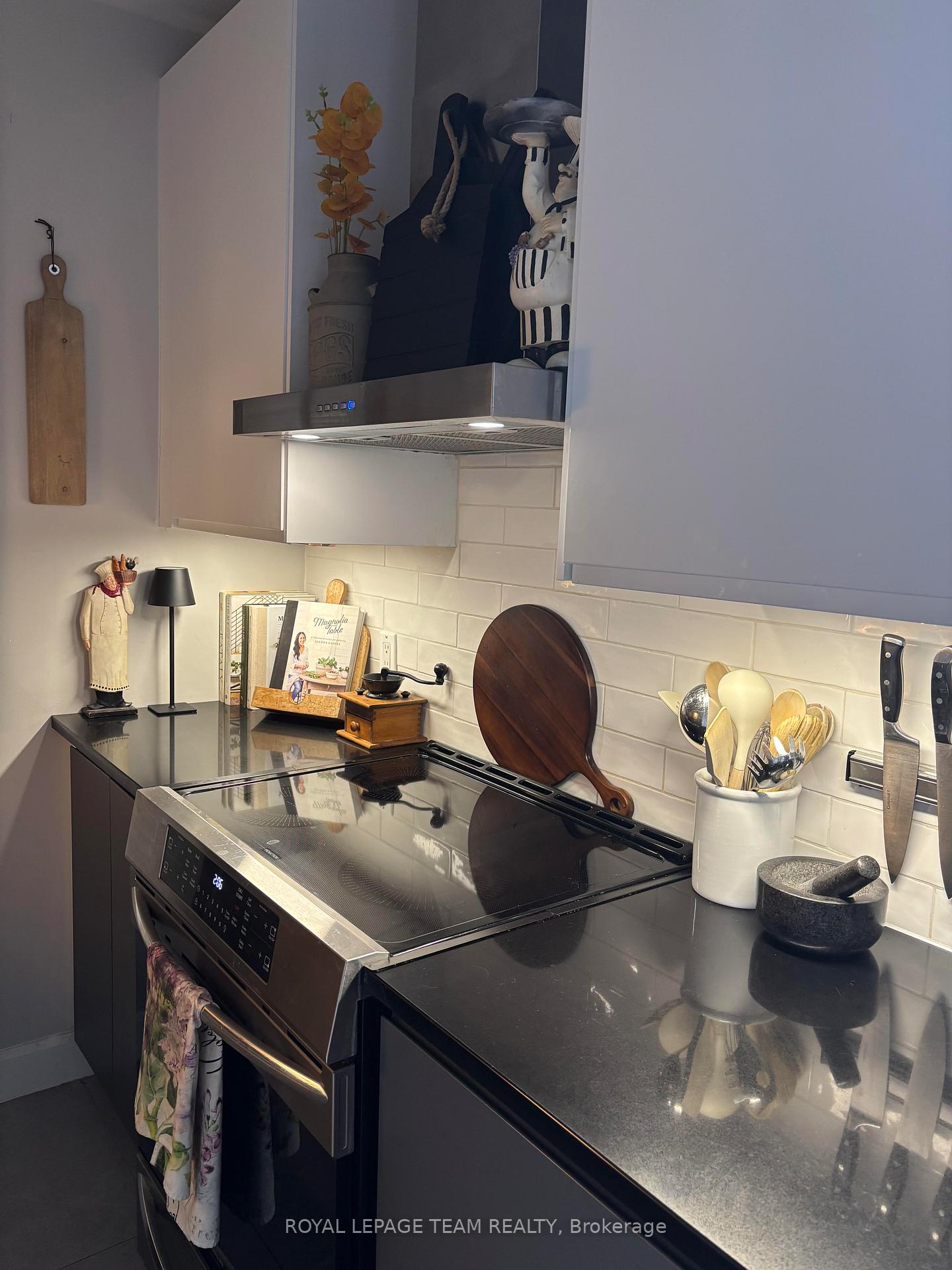 Photo 14 of Unit 2, 16 Powell Avenue, Ottawa, Glebe — HOMEH