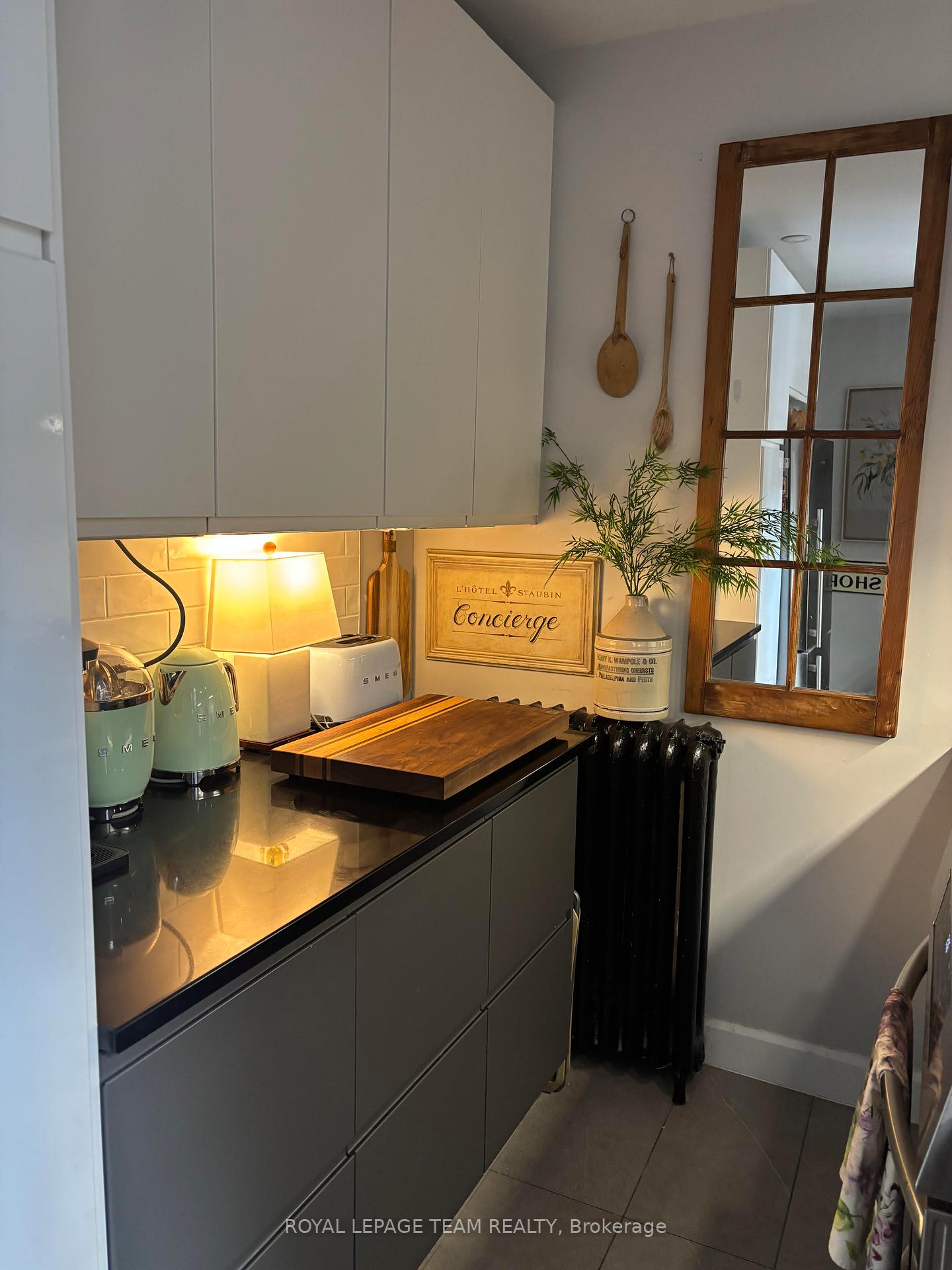 Photo 15 of Unit 2, 16 Powell Avenue, Ottawa, Glebe — HOMEH