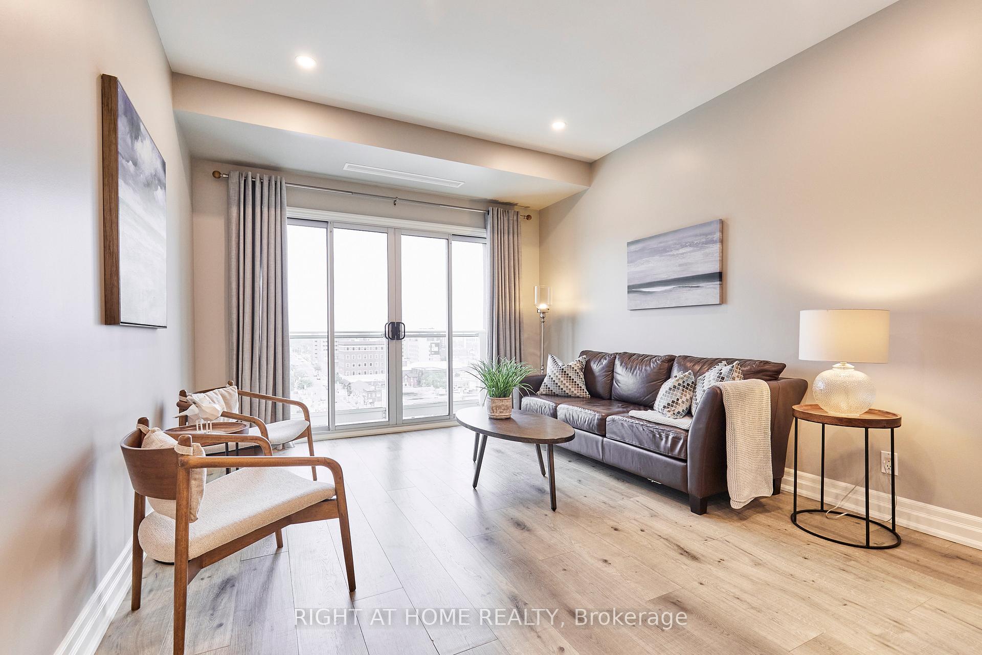 Photo 9 of Unit 804, 44 Bond Street W, Oshawa, O'Neill — HOMEH