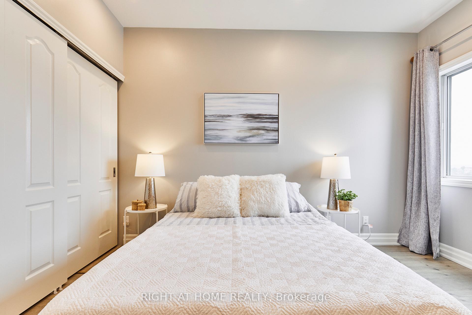 Photo 13 of Unit 804, 44 Bond Street W, Oshawa, O'Neill — HOMEH