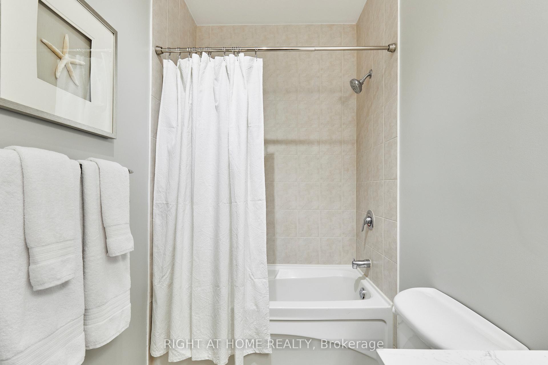 Photo 17 of Unit 804, 44 Bond Street W, Oshawa, O'Neill — HOMEH