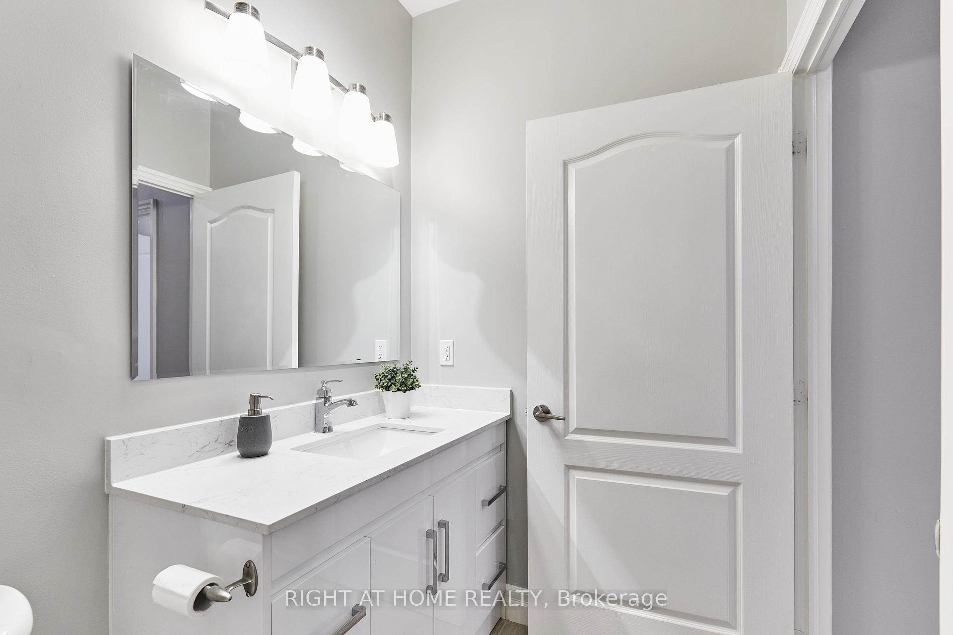 Photo 18 of Unit 804, 44 Bond Street W, Oshawa, O'Neill — HOMEH