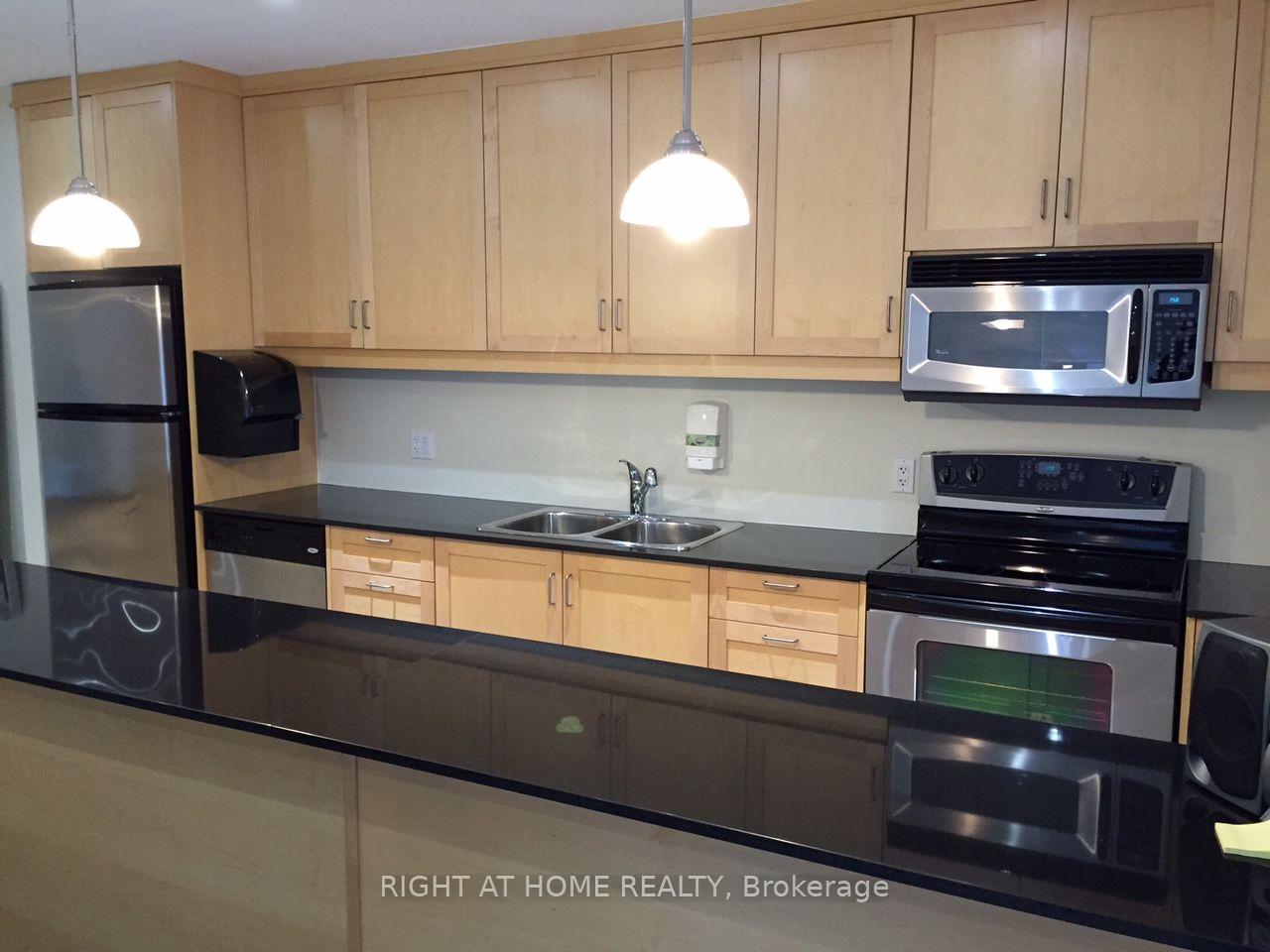 Photo 21 of Unit 804, 44 Bond Street W, Oshawa, O'Neill — HOMEH