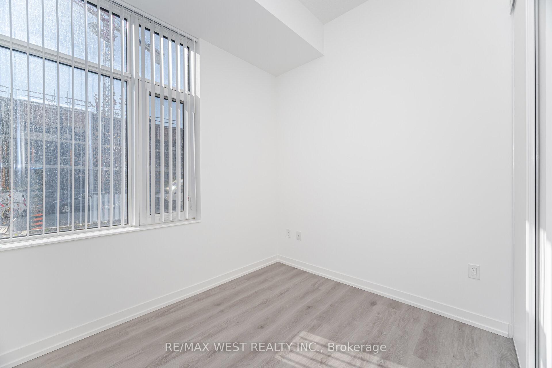 Photo 15 of Unit 106, 28 Interchange Way, Vaughan, Vaughan Corporate Centre — HOMEH