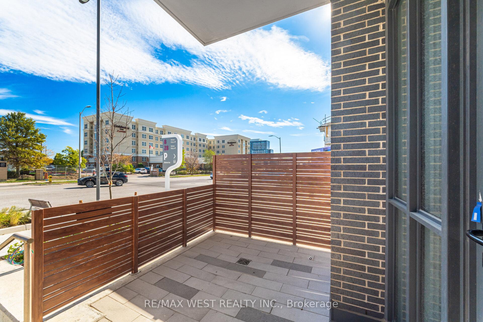 Photo 22 of Unit 106, 28 Interchange Way, Vaughan, Vaughan Corporate Centre — HOMEH