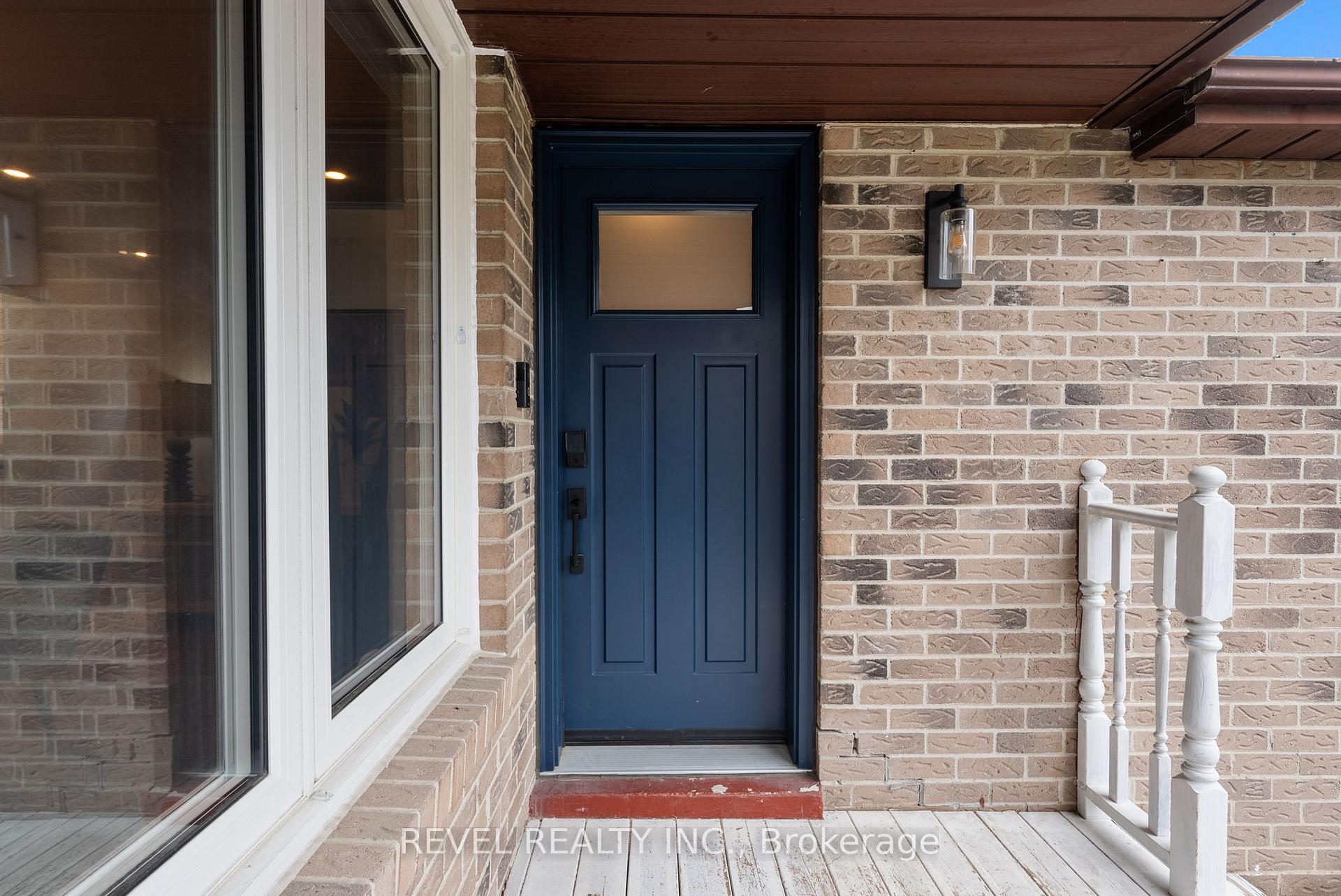 Photo 3 of 136 Chatfield Drive, Ajax, Central West — HOMEH