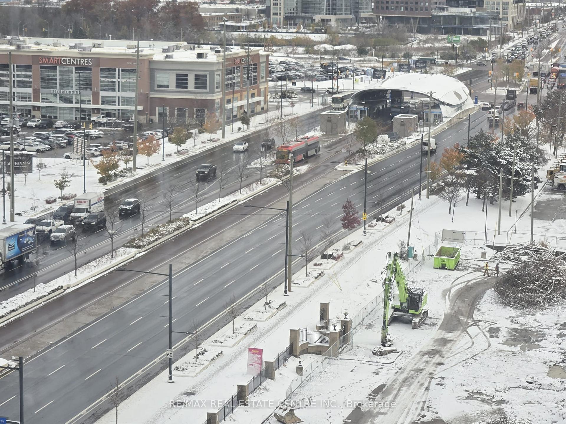 Photo 13 of Unit 1109, 8 Interchange Way, Vaughan, Vaughan Corporate Centre — HOMEH