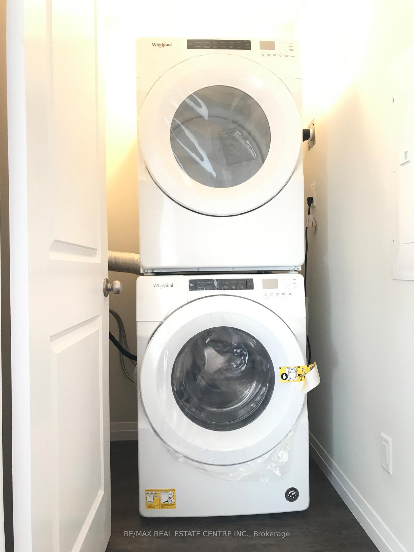 Photo 19 of Unit C8, 24 Morrison Road, Kitchener — HOMEH