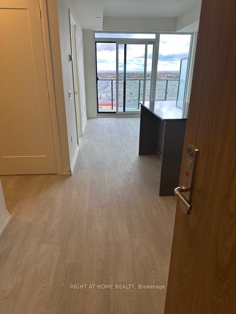 Photo 5 of Unit #906, 27 Korda Gate, Vaughan, Vellore Village — HOMEH