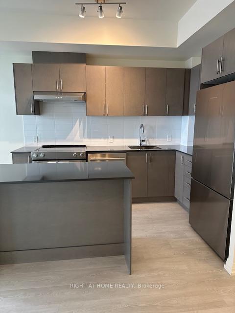 Photo 8 of Unit #906, 27 Korda Gate, Vaughan, Vellore Village — HOMEH