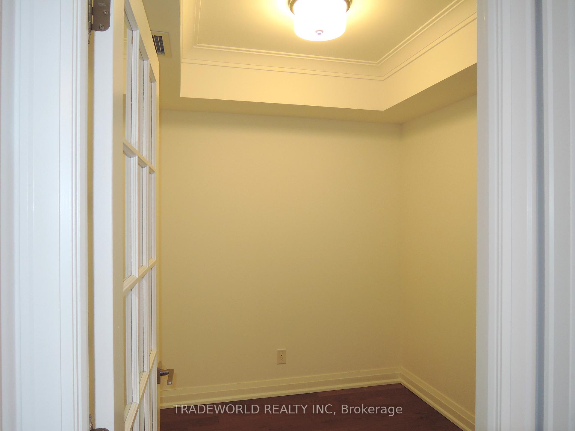 Photo 7 of Unit 808, 15 Stollery Pond Crescent, Markham, Angus Glen — HOMEH