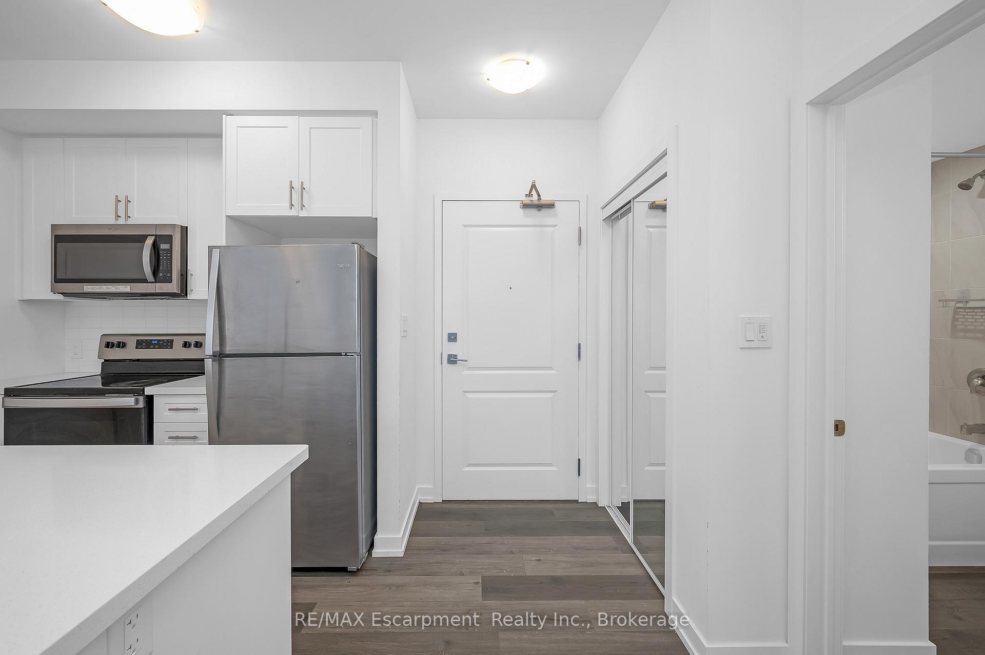 Photo 8 of Unit 514, 470 Dundas Street E, Hamilton, Waterdown — HOMEH