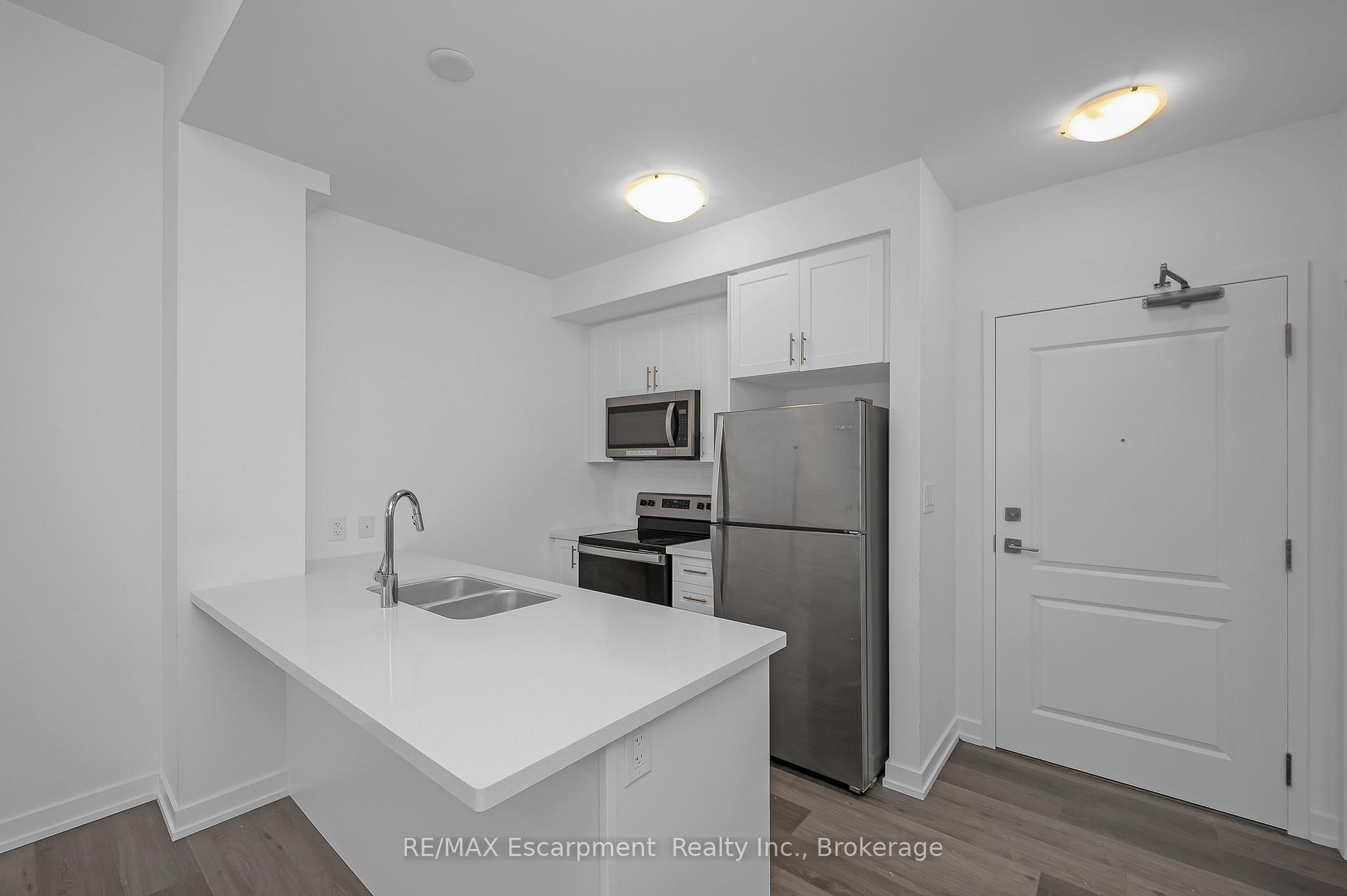 Photo 9 of Unit 514, 470 Dundas Street E, Hamilton, Waterdown — HOMEH