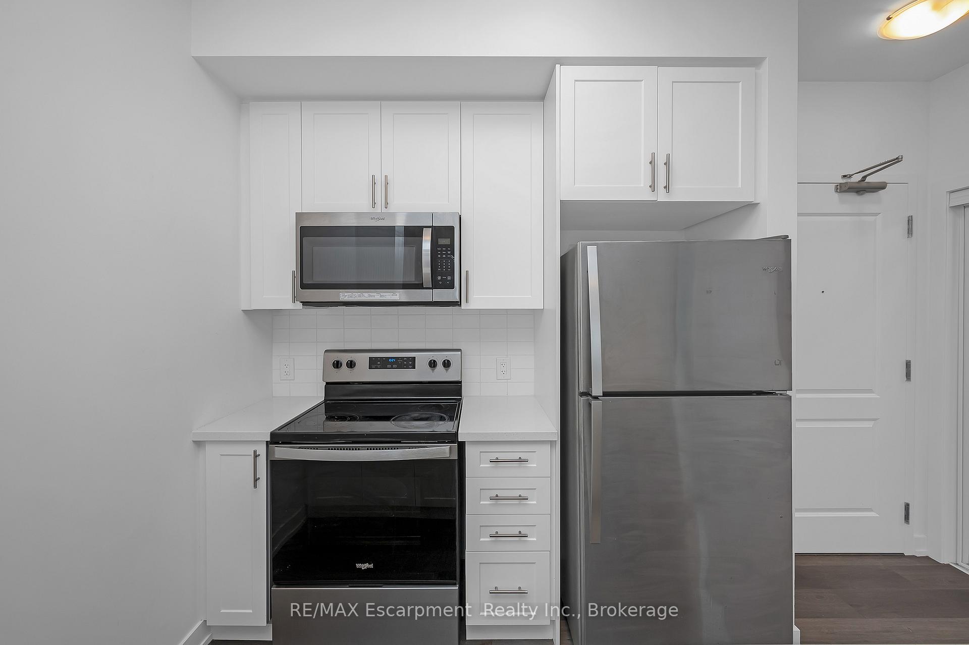 Photo 10 of Unit 514, 470 Dundas Street E, Hamilton, Waterdown — HOMEH