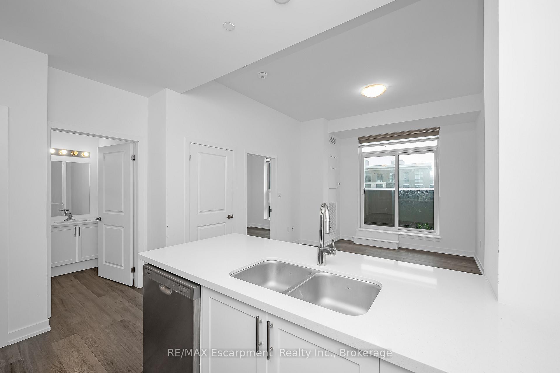Photo 11 of Unit 514, 470 Dundas Street E, Hamilton, Waterdown — HOMEH