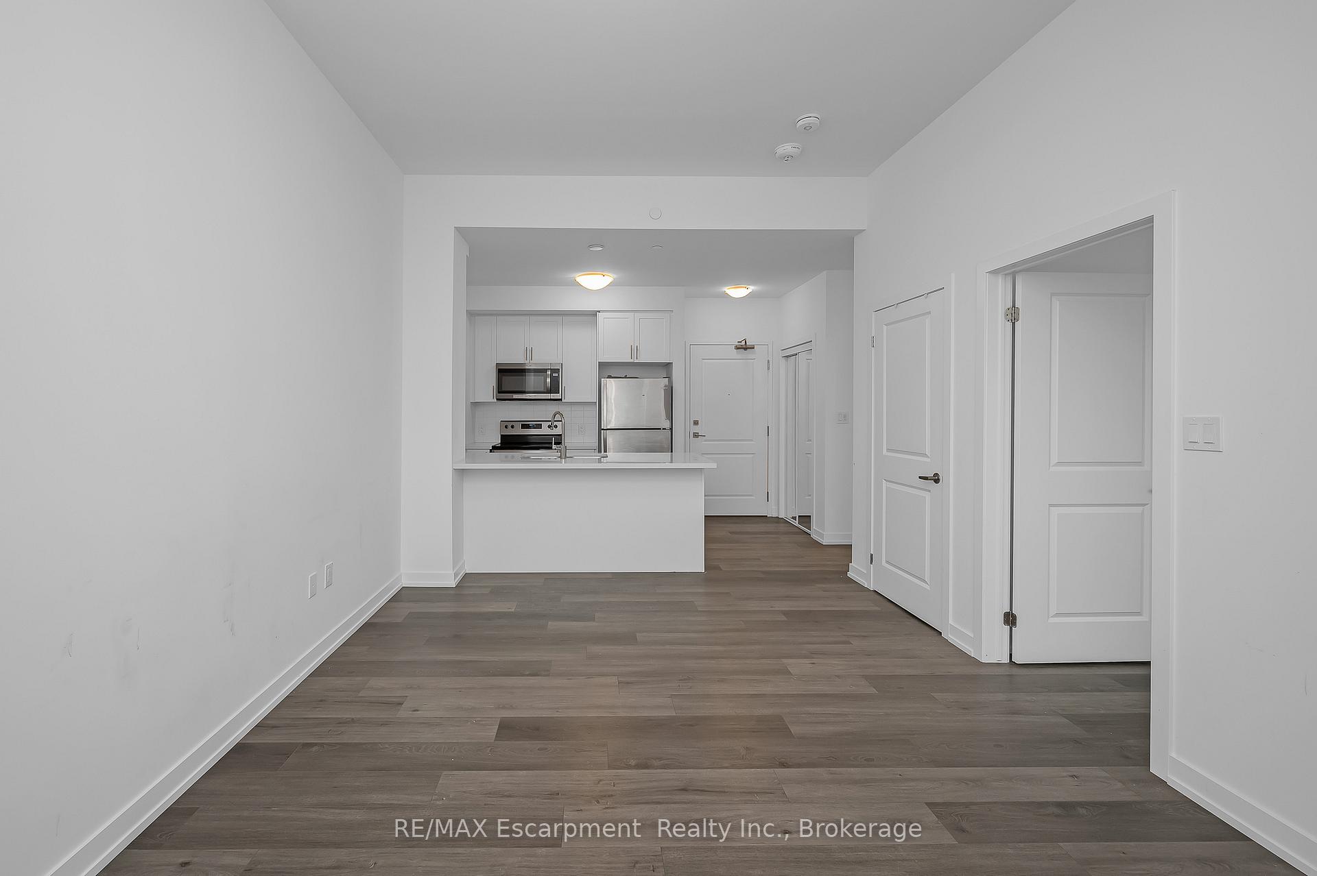 Photo 15 of Unit 514, 470 Dundas Street E, Hamilton, Waterdown — HOMEH