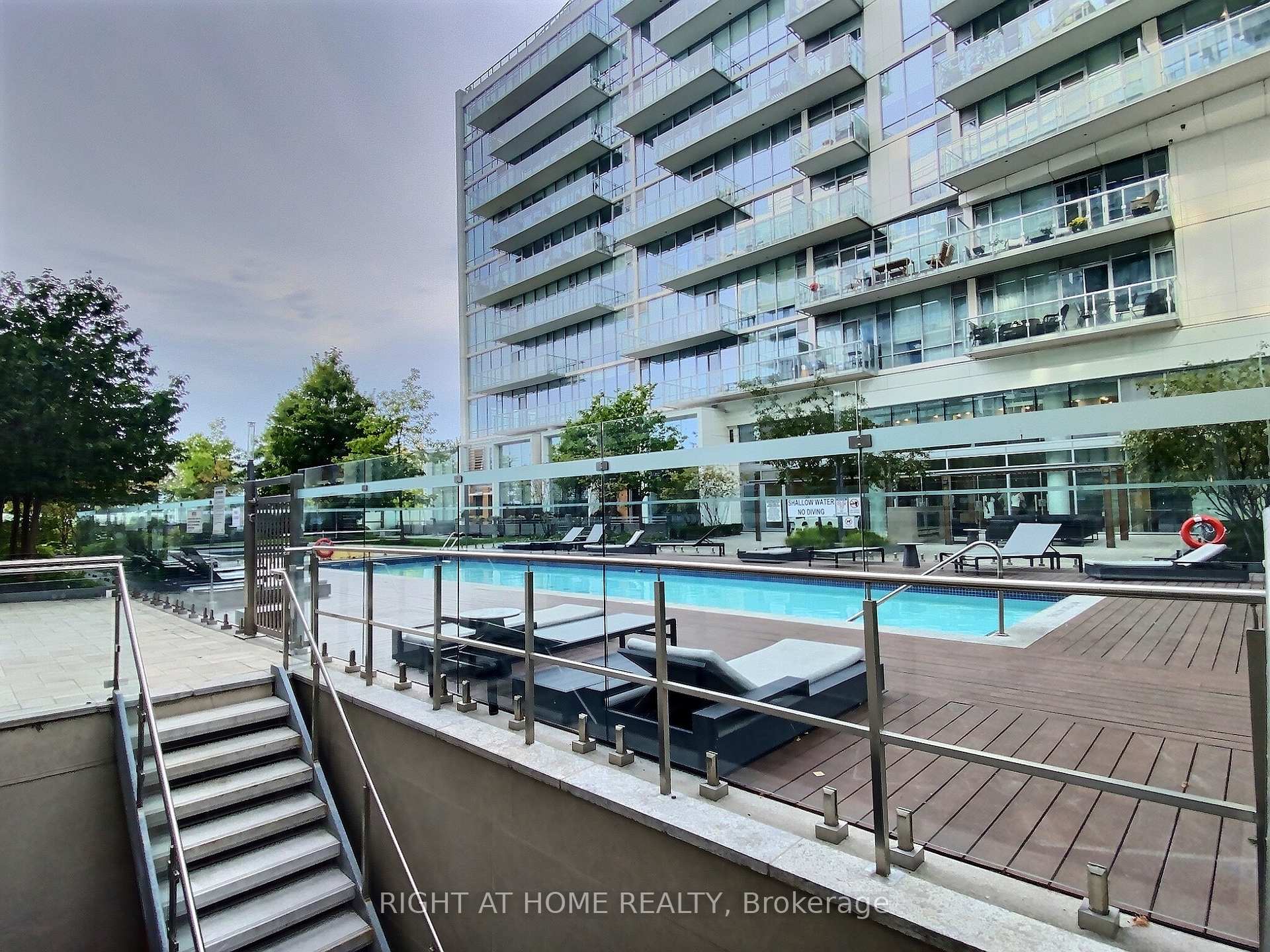 Photo 13 of Unit 625, 29 Queens Quay E, Toronto, Waterfront Communities — HOMEH