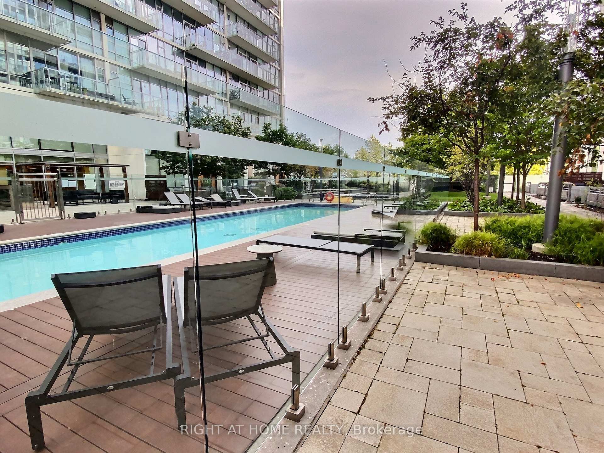 Photo 17 of Unit 625, 29 Queens Quay E, Toronto, Waterfront Communities — HOMEH