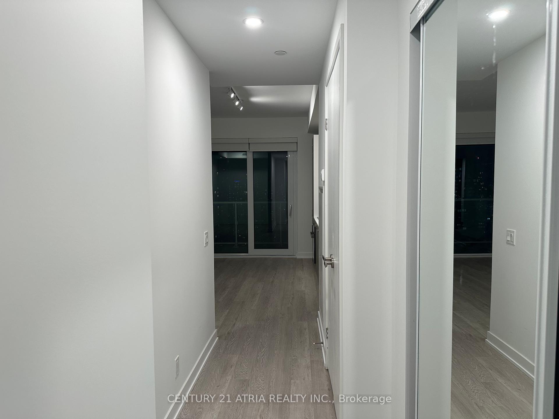Photo 6 of Unit 5501, 88 Queen Street, Toronto, Church-Yonge Corridor — HOMEH