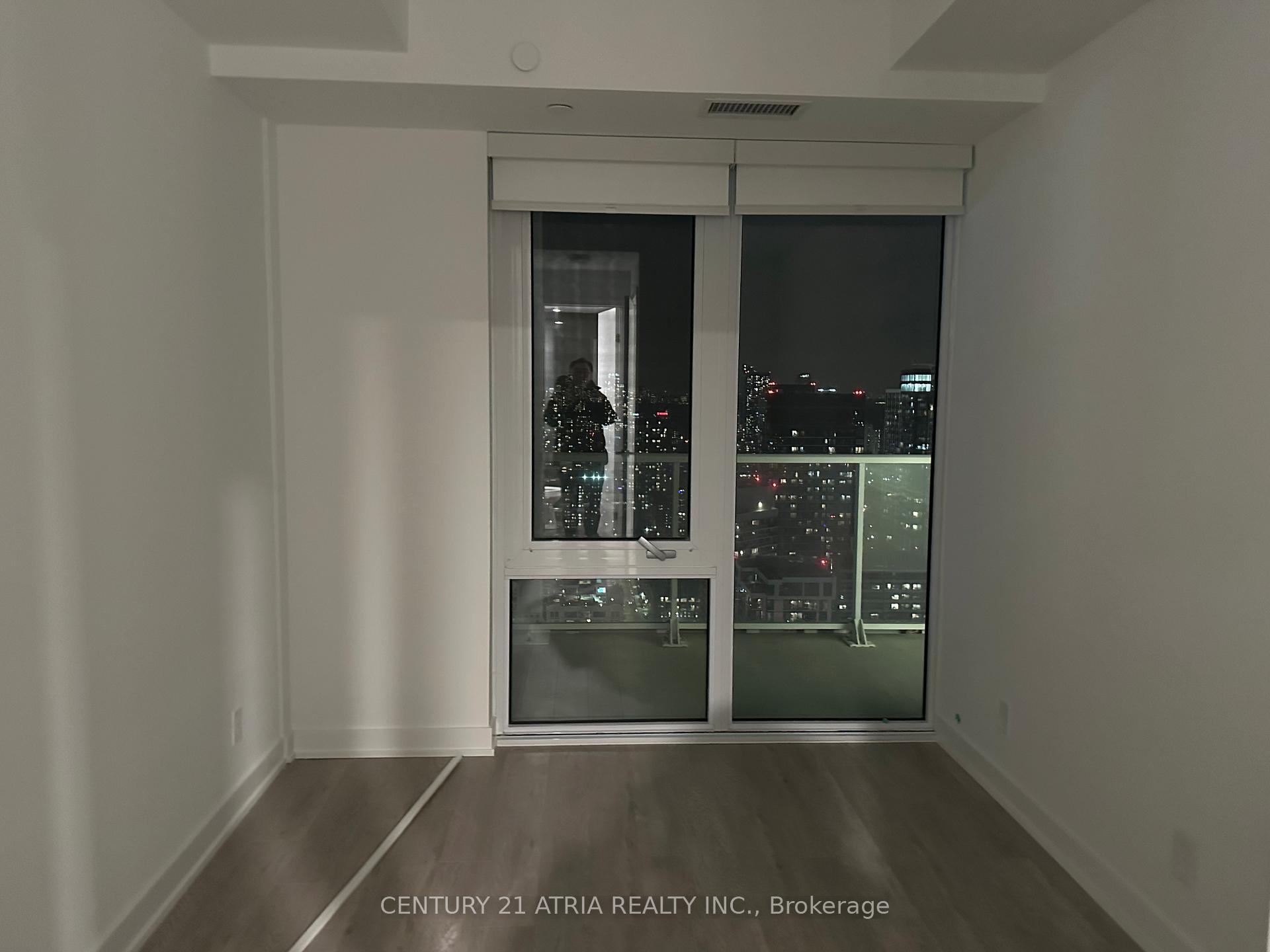 Photo 16 of Unit 5501, 88 Queen Street, Toronto, Church-Yonge Corridor — HOMEH