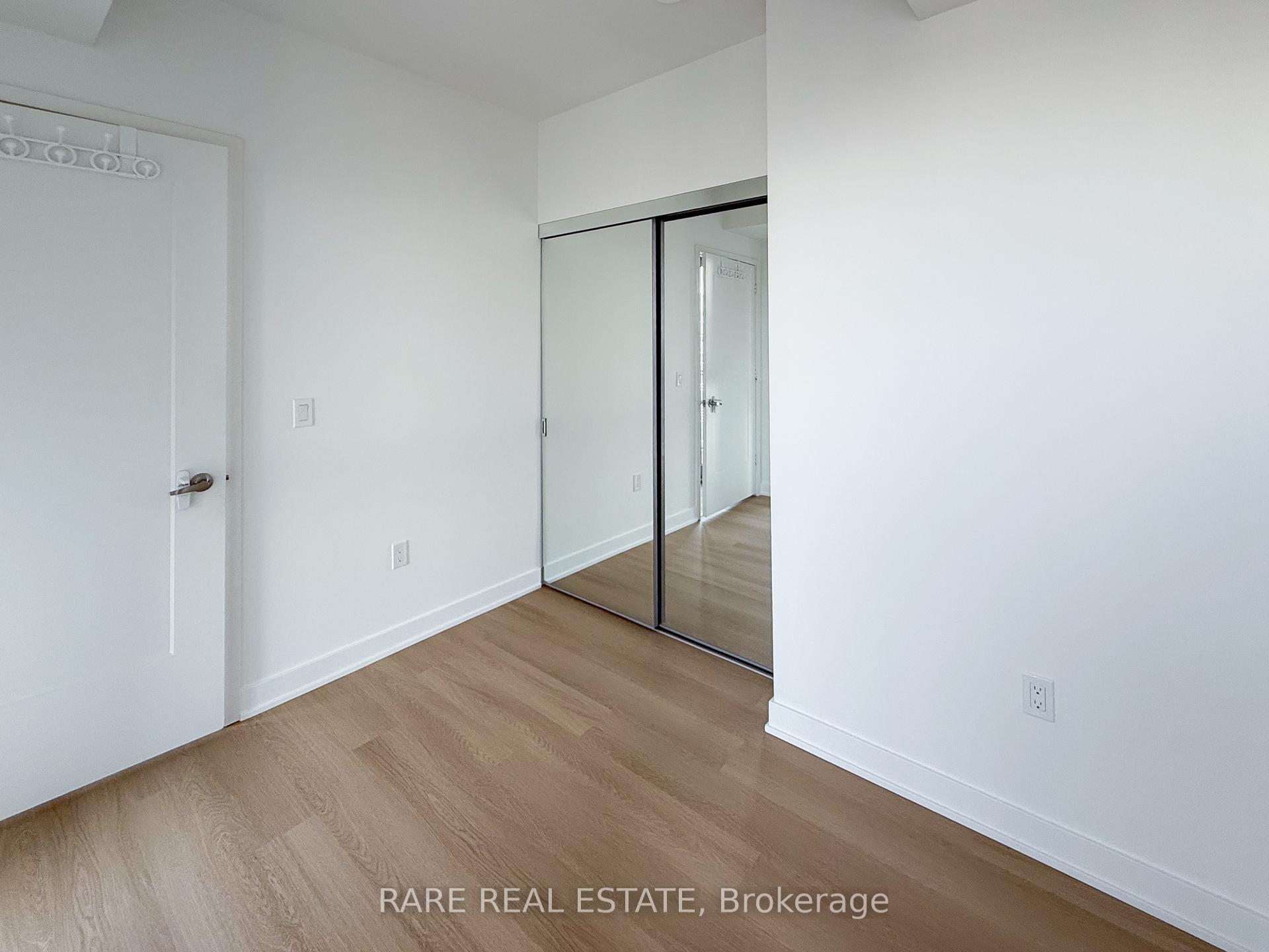 Photo 5 of Unit 2701, 70 Princess Street, Toronto, Moss Park — HOMEH