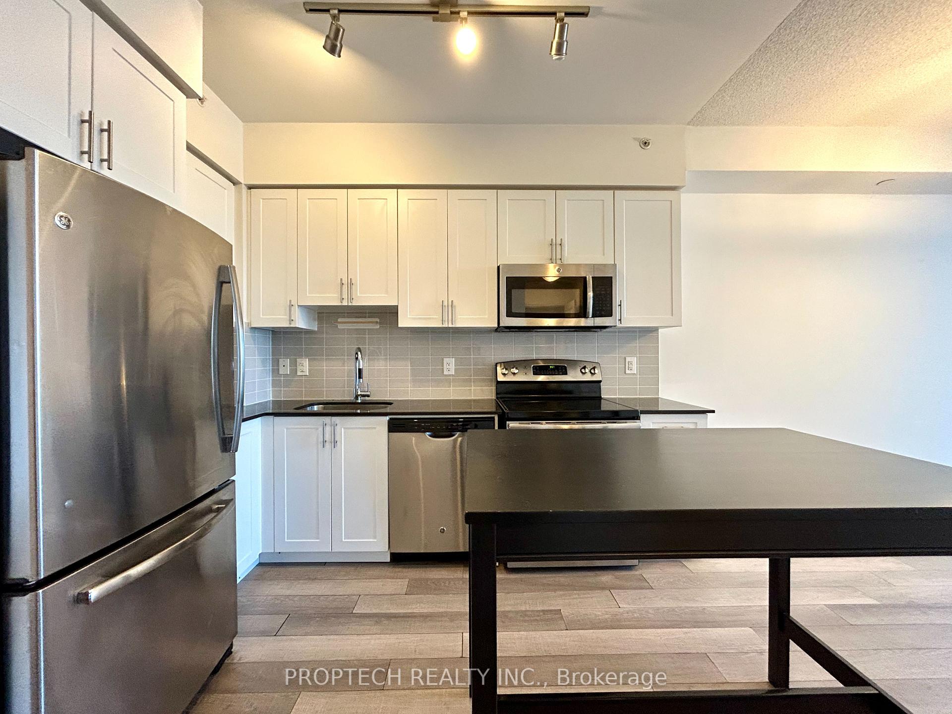 Photo 5 of Unit 1911, 7165 Yonge Street, Markham, Grandview — HOMEH