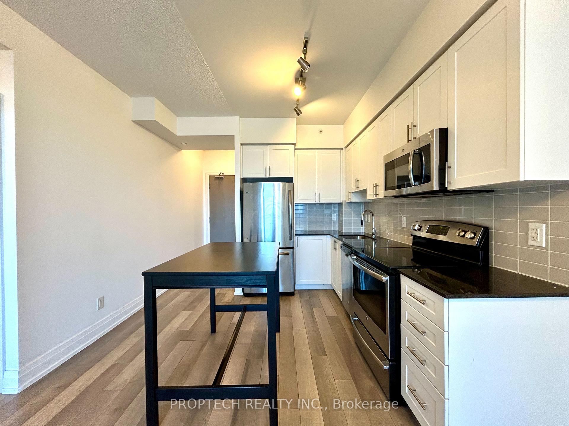 Photo 6 of Unit 1911, 7165 Yonge Street, Markham, Grandview — HOMEH
