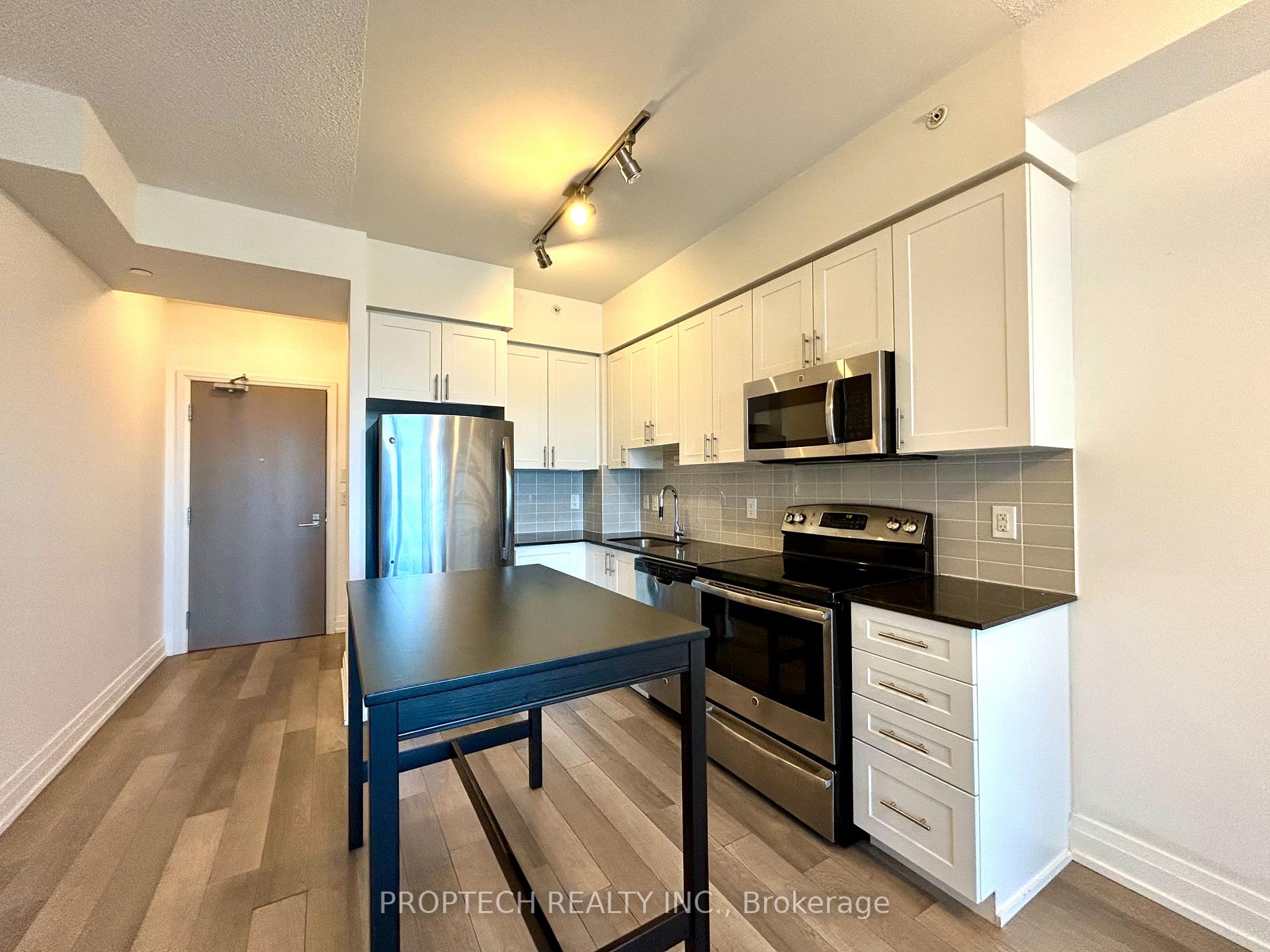 Photo 7 of Unit 1911, 7165 Yonge Street, Markham, Grandview — HOMEH
