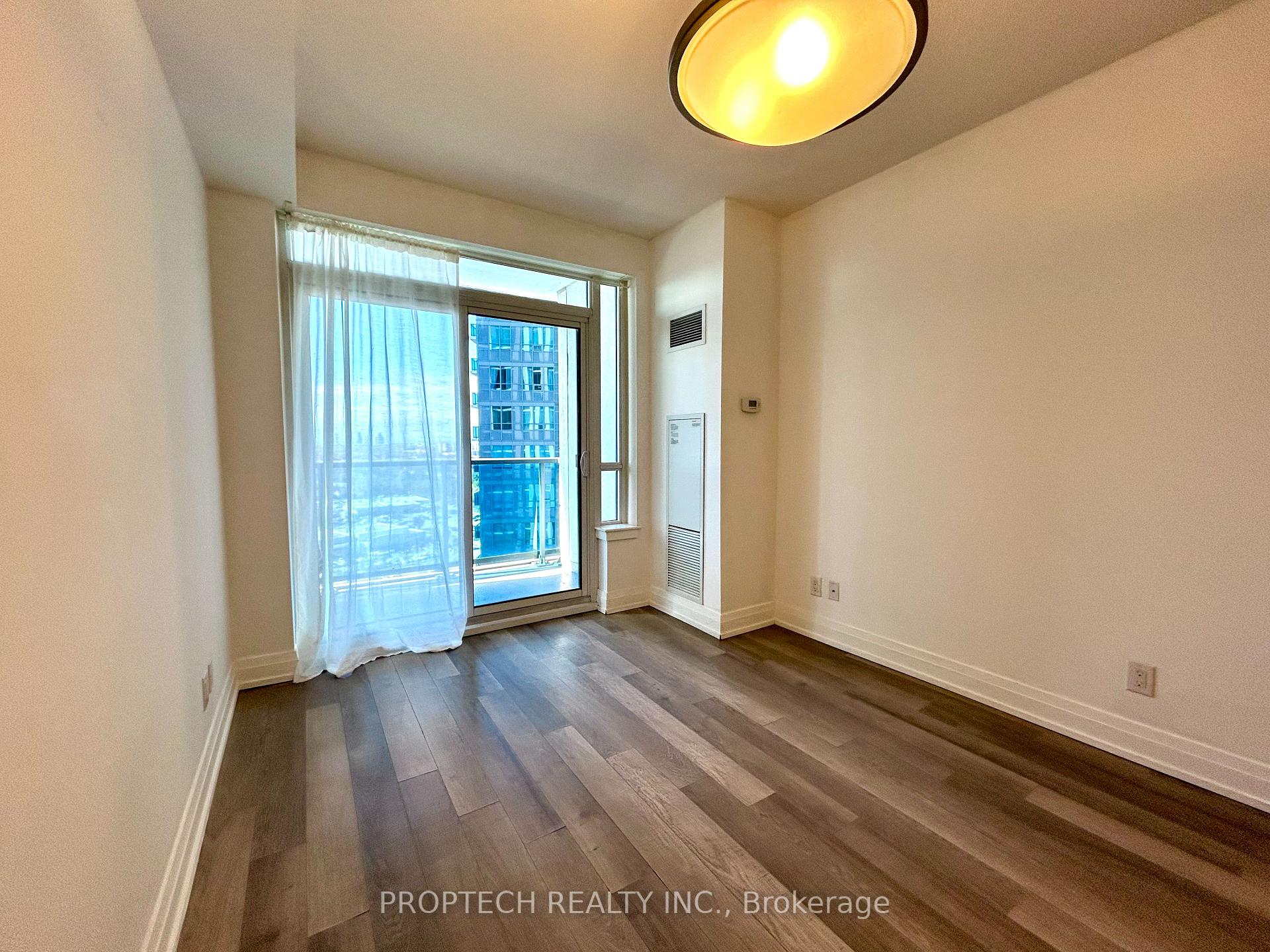 Photo 10 of Unit 1911, 7165 Yonge Street, Markham, Grandview — HOMEH