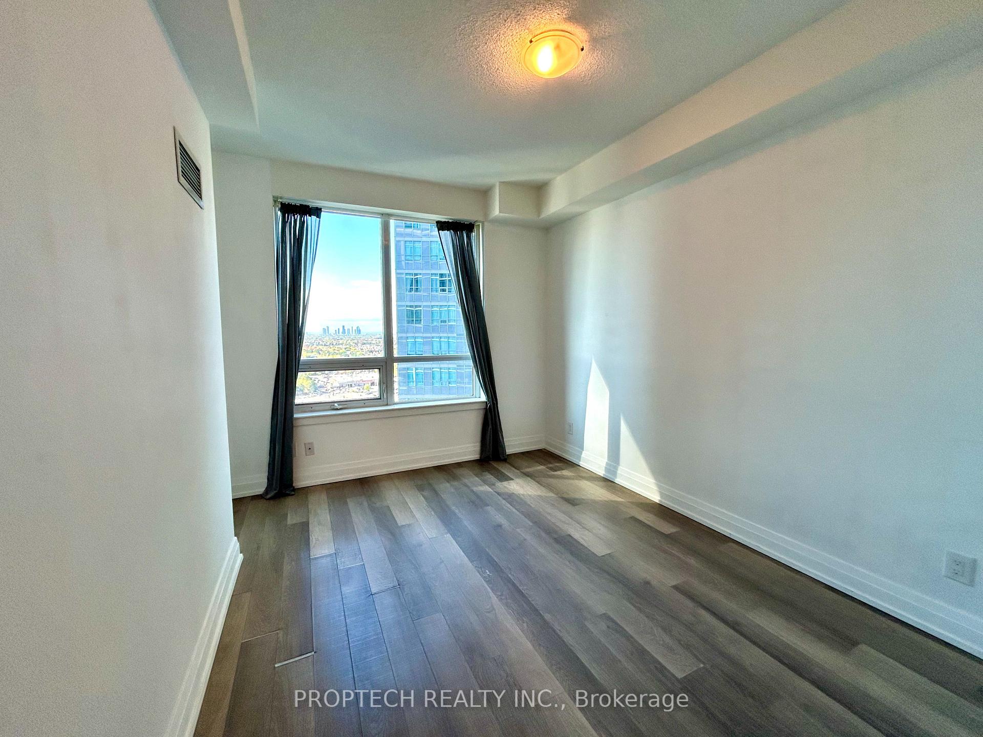 Photo 12 of Unit 1911, 7165 Yonge Street, Markham, Grandview — HOMEH