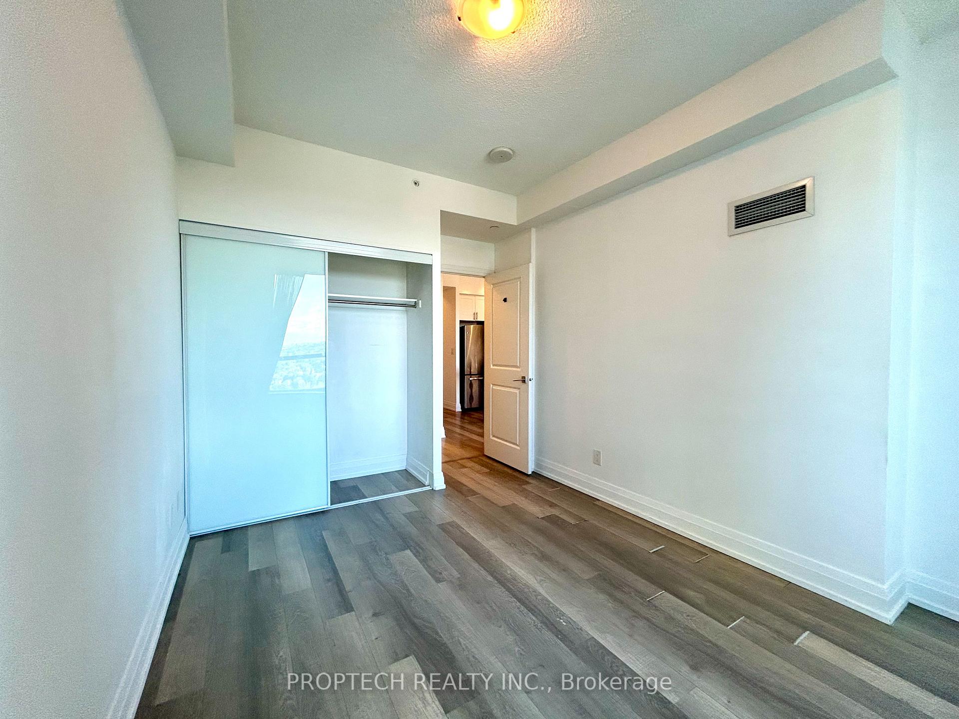 Photo 14 of Unit 1911, 7165 Yonge Street, Markham, Grandview — HOMEH