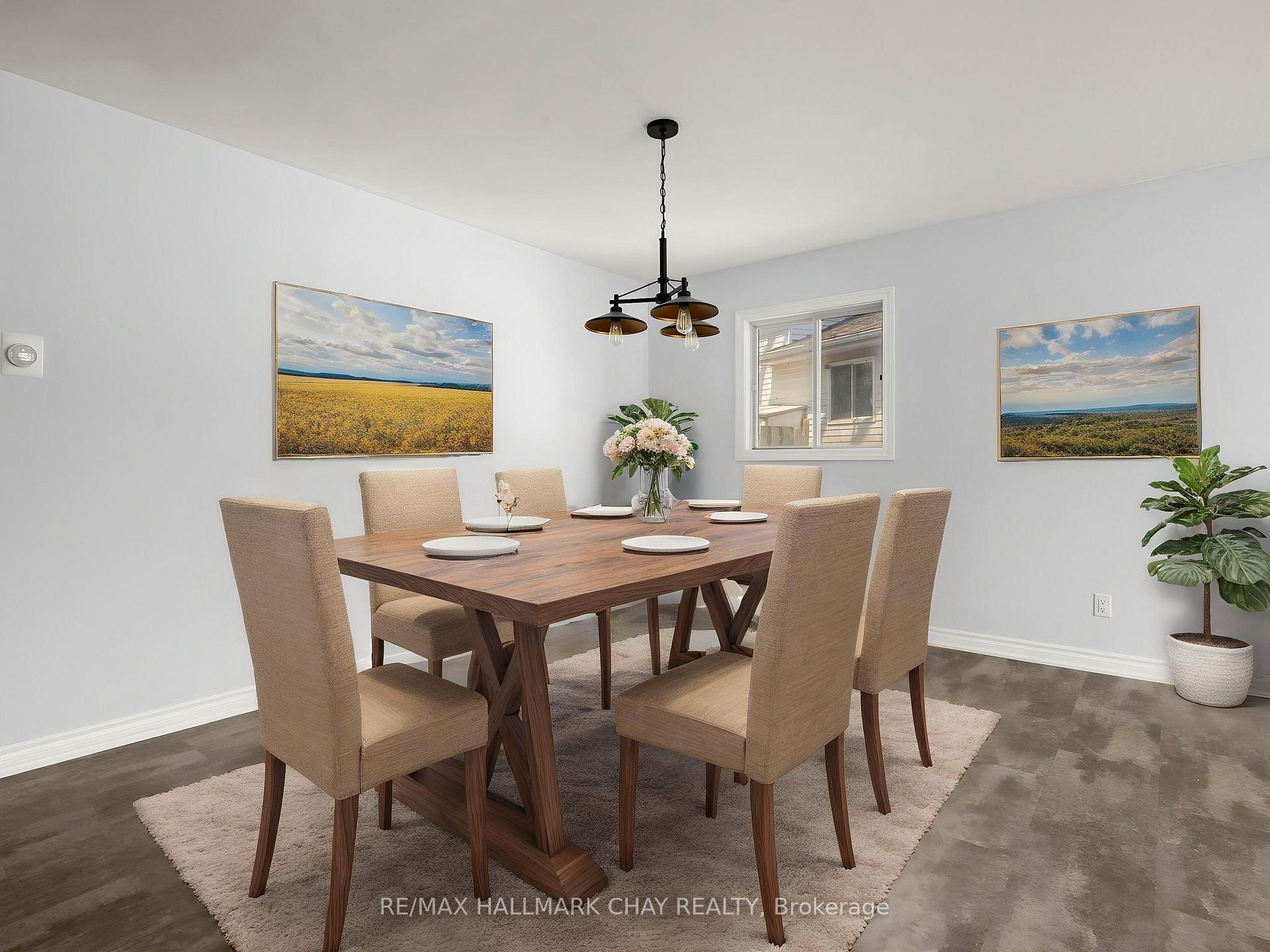 Photo 7 of 40 Engel Crescent, Barrie, Letitia Heights — HOMEH