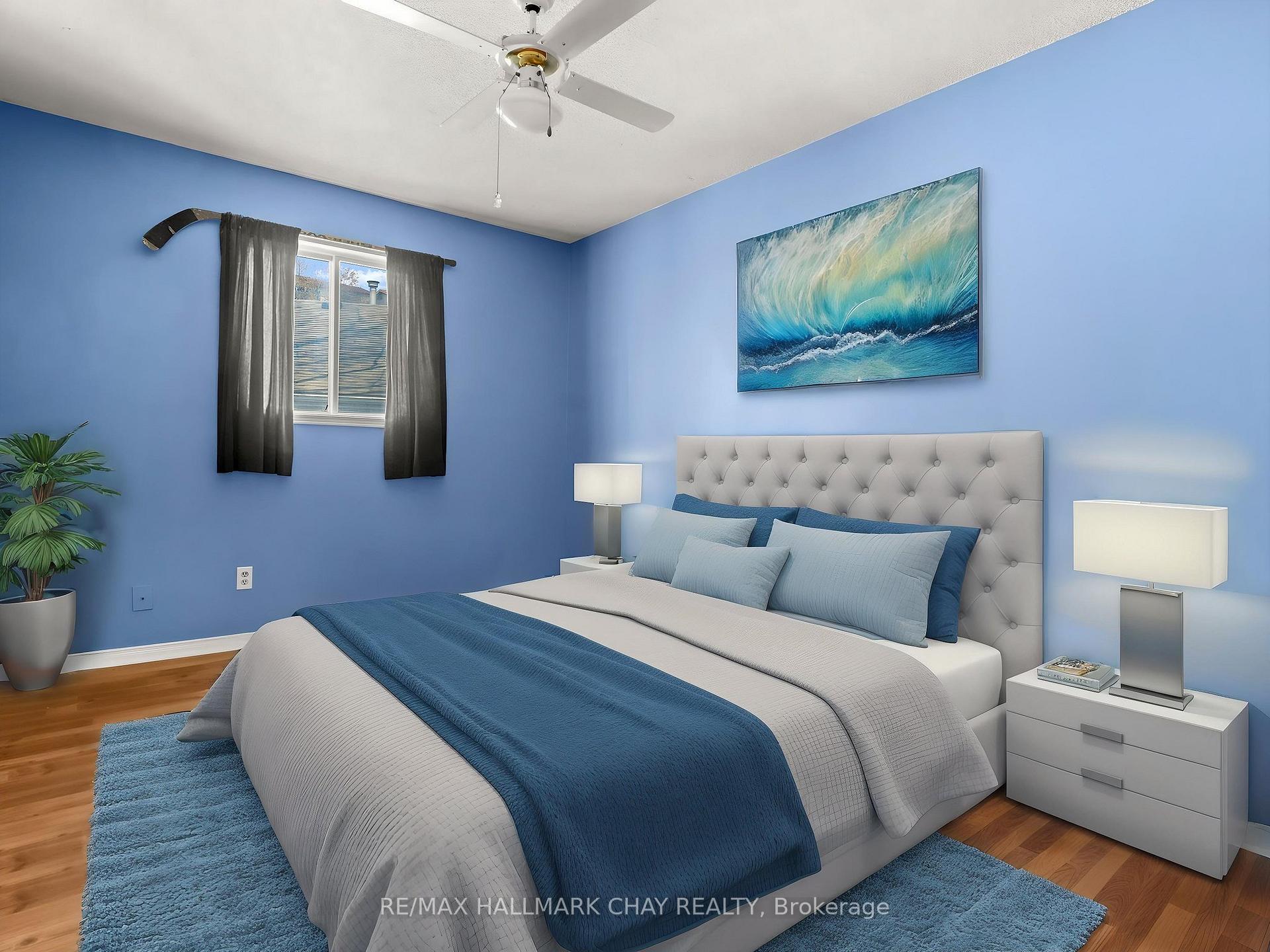 Photo 18 of 40 Engel Crescent, Barrie, Letitia Heights — HOMEH