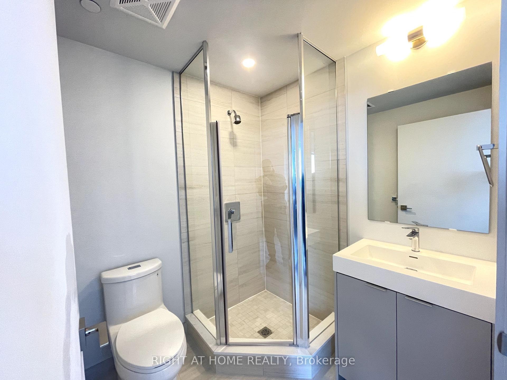 Photo 9 of Unit 1306, 2920 Highway 7, Vaughan, Concord — HOMEH