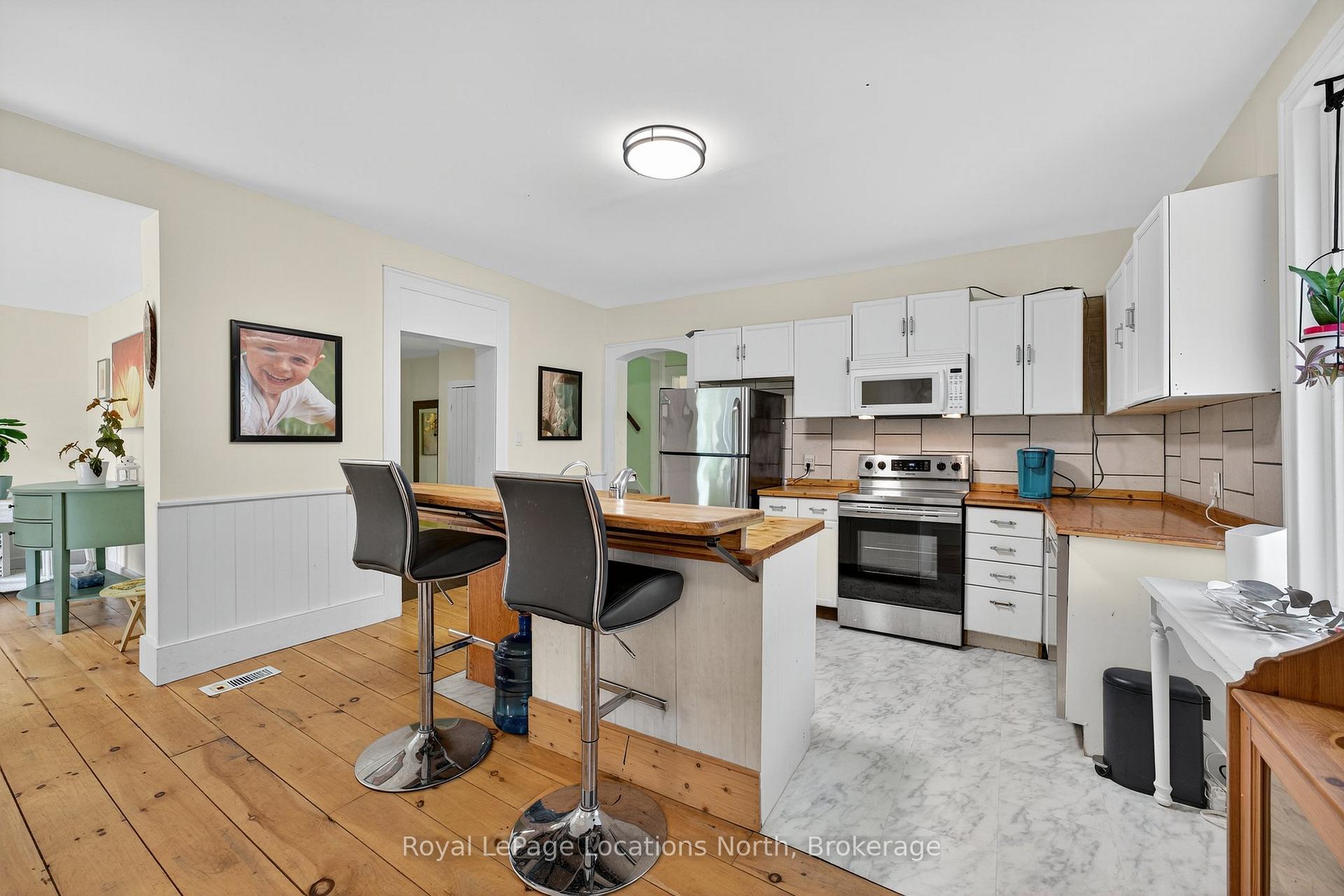 Photo 14 of 243 Scott Street, Clearview, Stayner — HOMEH