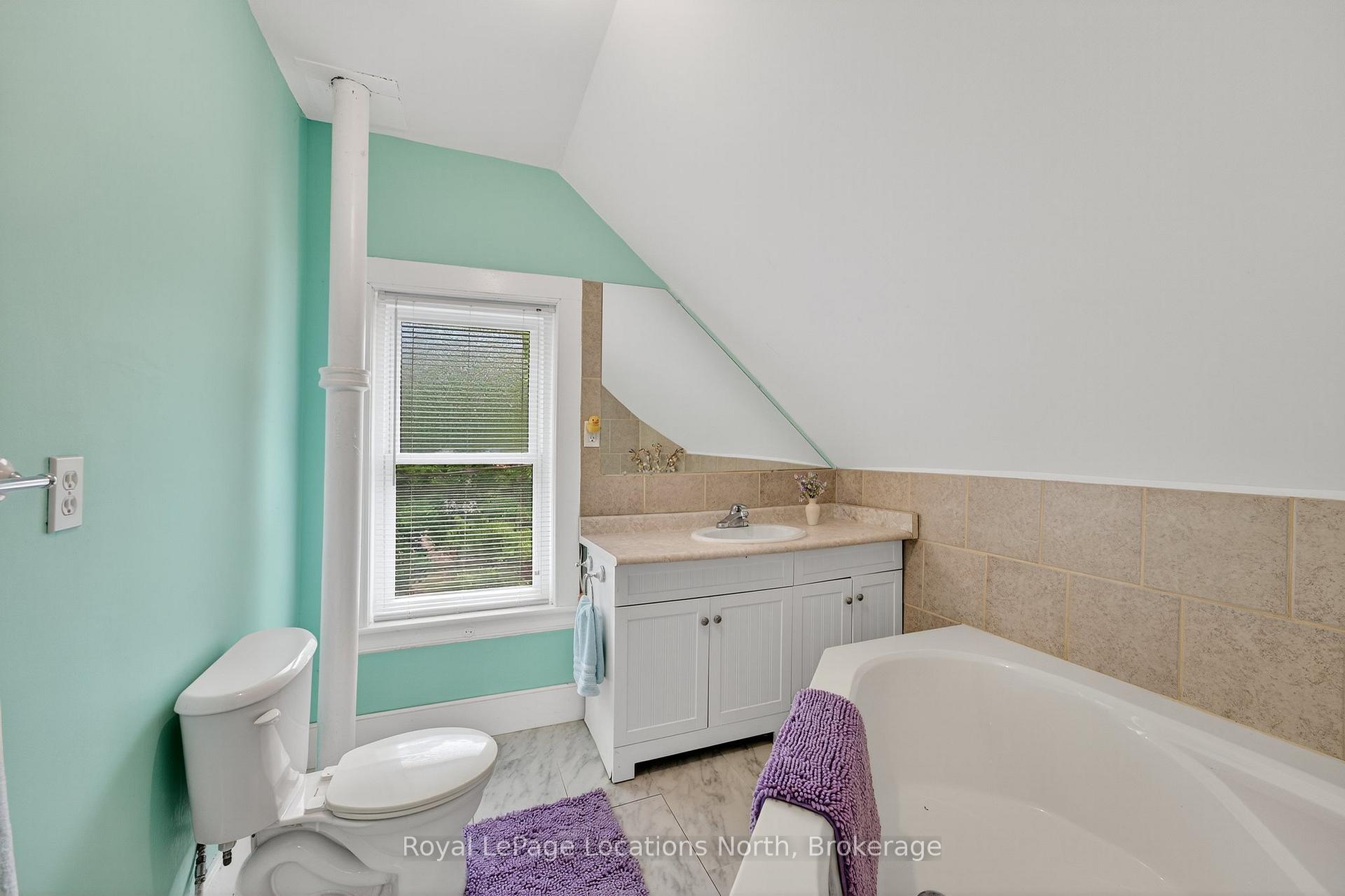 Photo 31 of 243 Scott Street, Clearview, Stayner — HOMEH