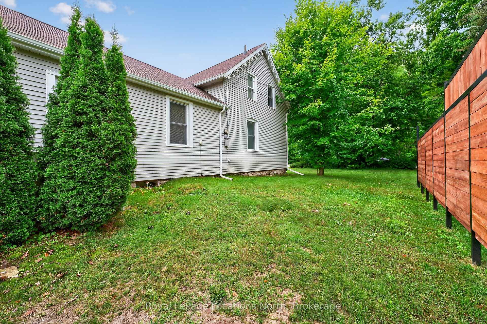 Photo 33 of 243 Scott Street, Clearview, Stayner — HOMEH