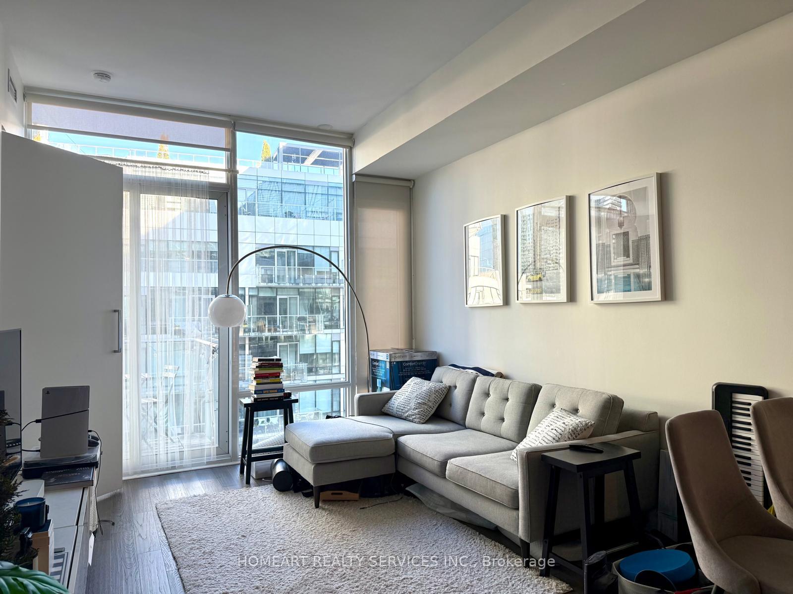Photo 6 of Unit 1021, 29 Queens Quay E, Toronto, Waterfront Communities — HOMEH