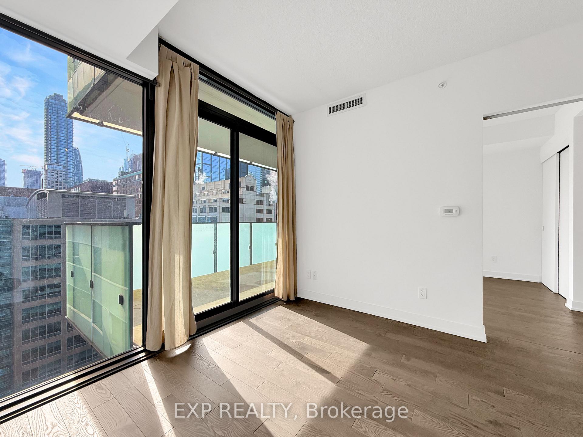 Photo 11 of Unit 1408, 25 Richmond Street E, Toronto, Church-Yonge Corridor — HOMEH
