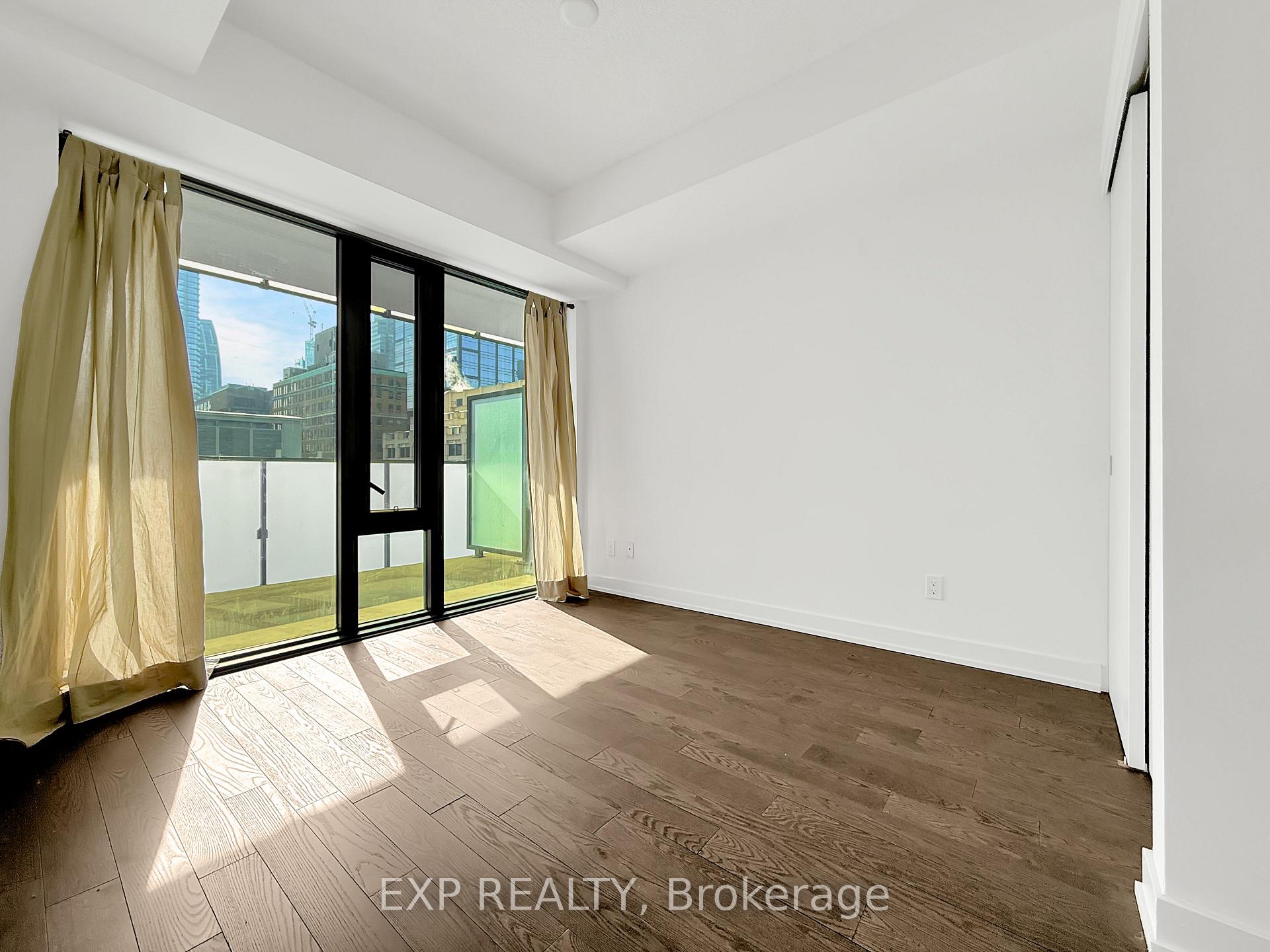Photo 18 of Unit 1408, 25 Richmond Street E, Toronto, Church-Yonge Corridor — HOMEH
