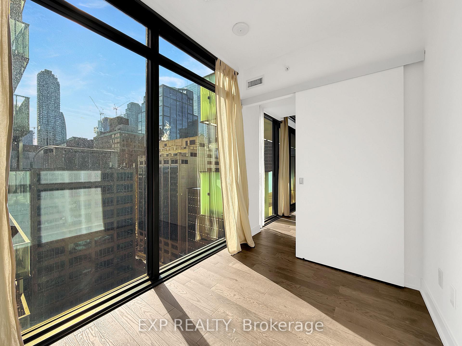 Photo 27 of Unit 1408, 25 Richmond Street E, Toronto, Church-Yonge Corridor — HOMEH