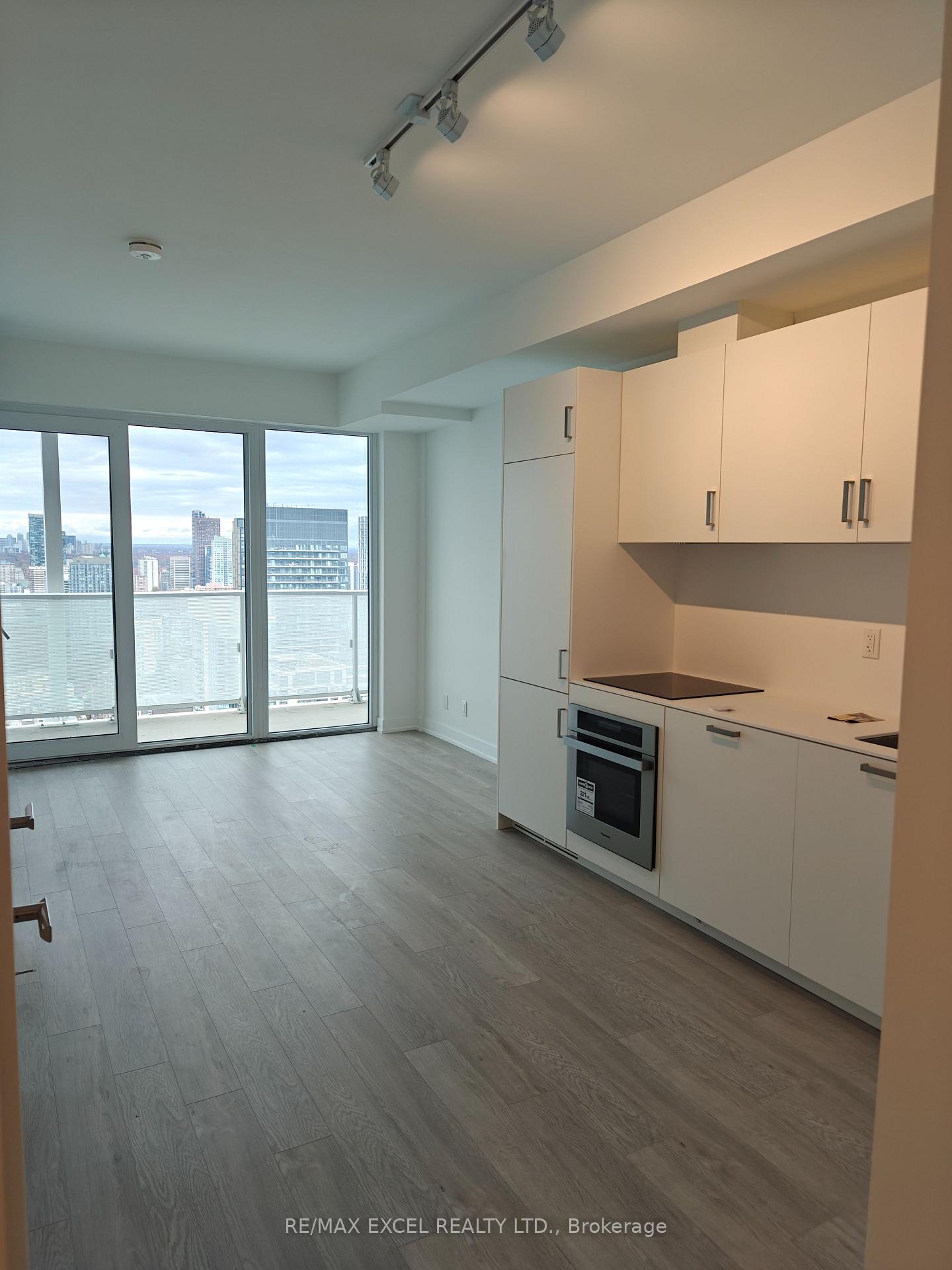 Photo 5 of Unit 4912, 88 Queen Street E, Toronto, Church-Yonge Corridor — HOMEH