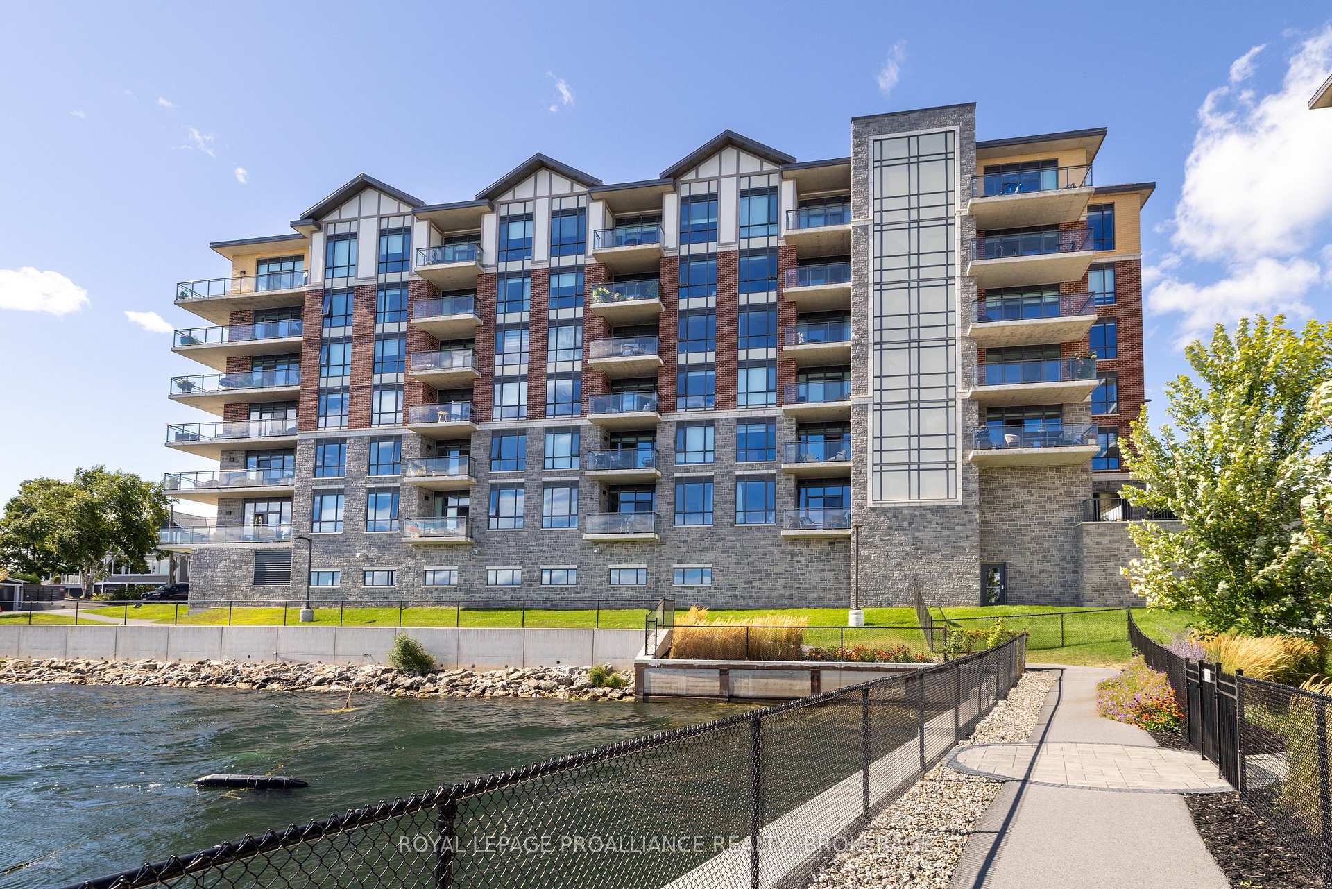 Photo 1 of Unit 418, 129B South Street, Gananoque — HOMEH