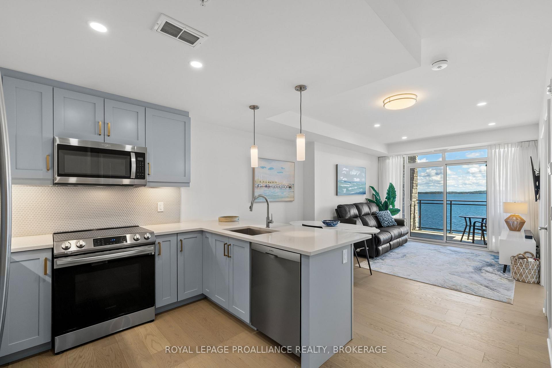 Photo 10 of Unit 418, 129B South Street, Gananoque — HOMEH