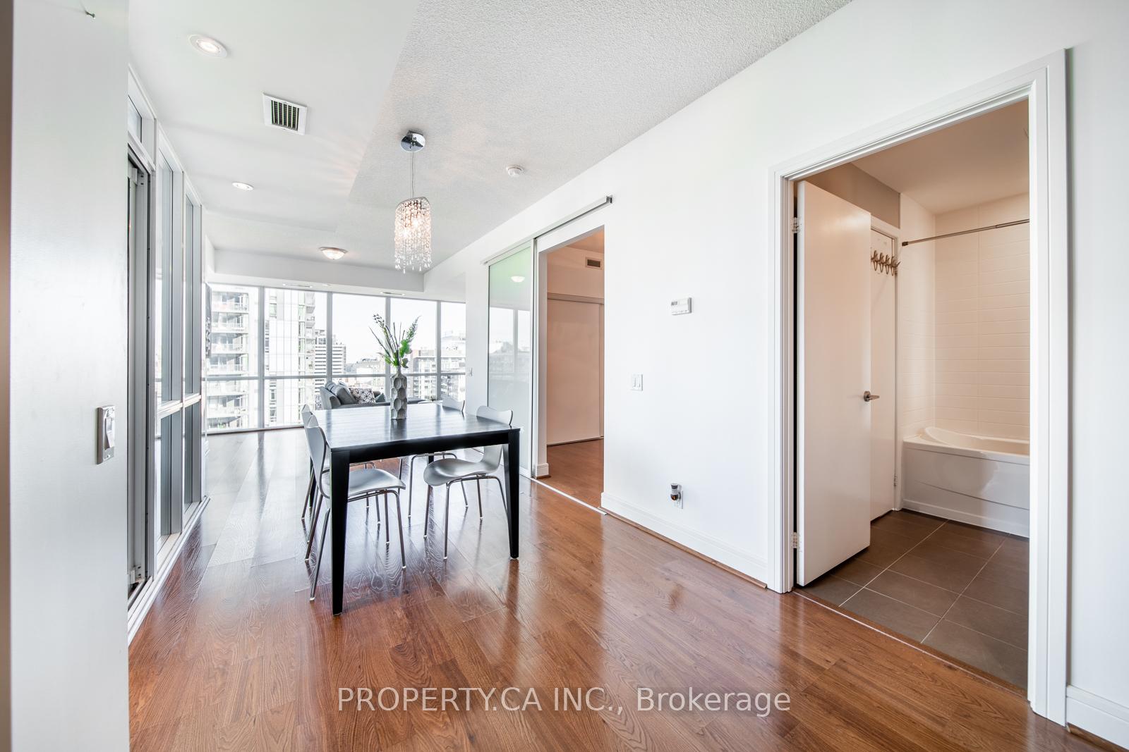 Photo 4 of Unit 1408, 112 George Street, Toronto, Waterfront Communities — HOMEH