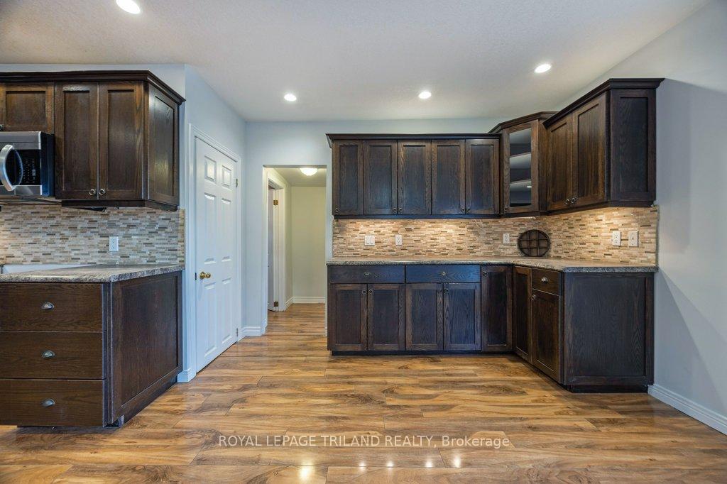 Photo 11 of 262 Marsh Line, Dutton/Dunwich, Dutton — HOMEH