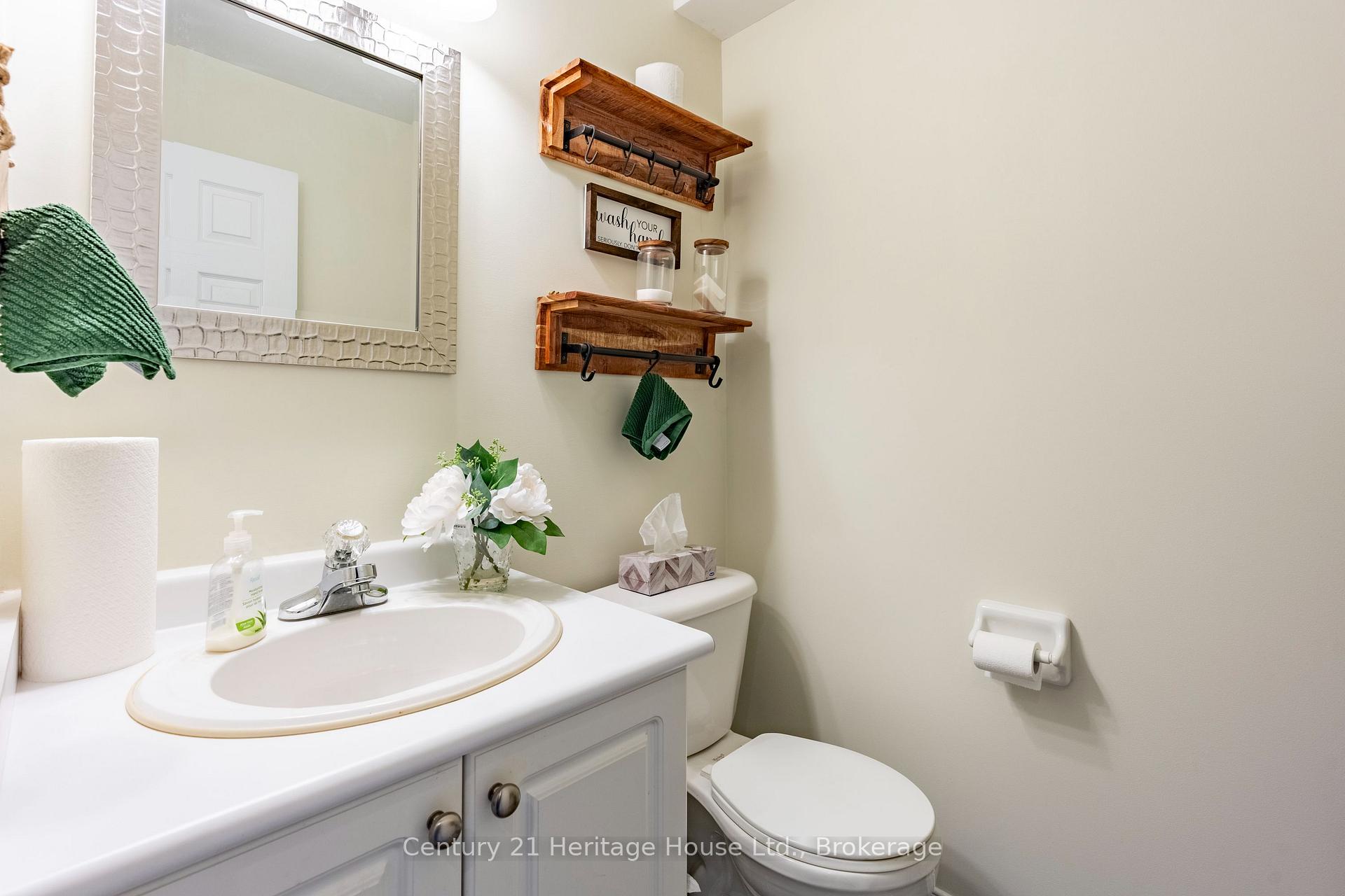 Photo 6 of Unit 6, 460 Woolwich Street, Waterloo — HOMEH