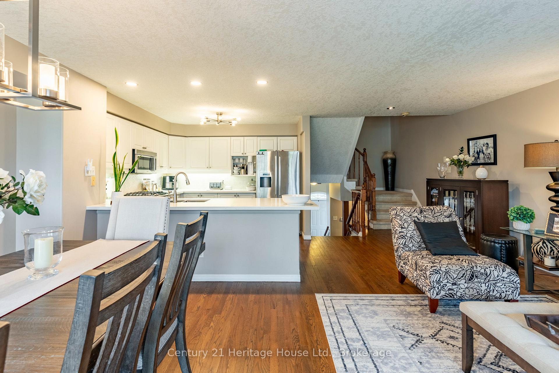 Photo 11 of Unit 6, 460 Woolwich Street, Waterloo — HOMEH